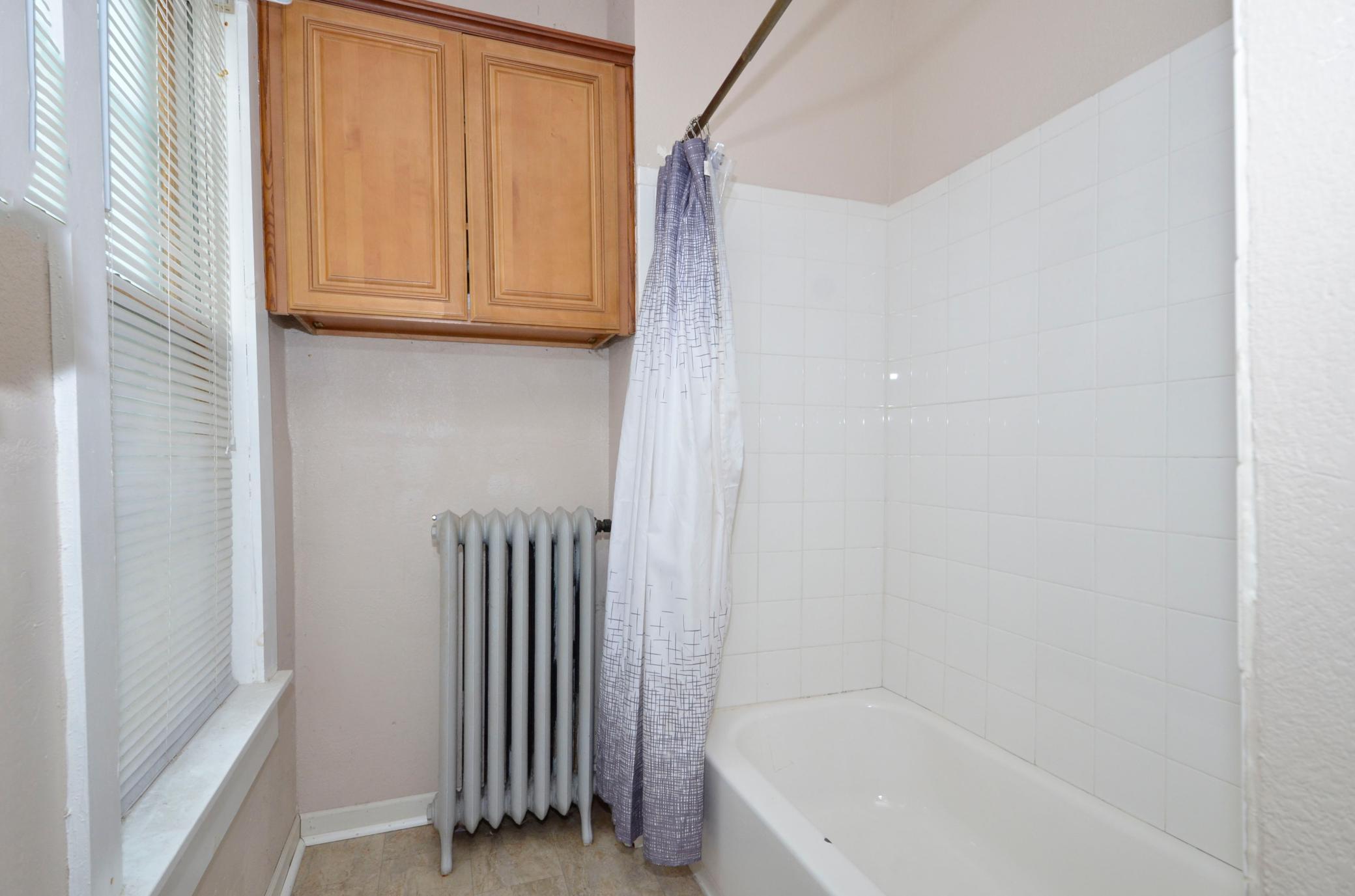 View of Residential Income at 690 Conway Street, Saint Paul MN 55106, Saint Paul (11 of 24) - Mike Wilen | Minnesota Team Real Estate