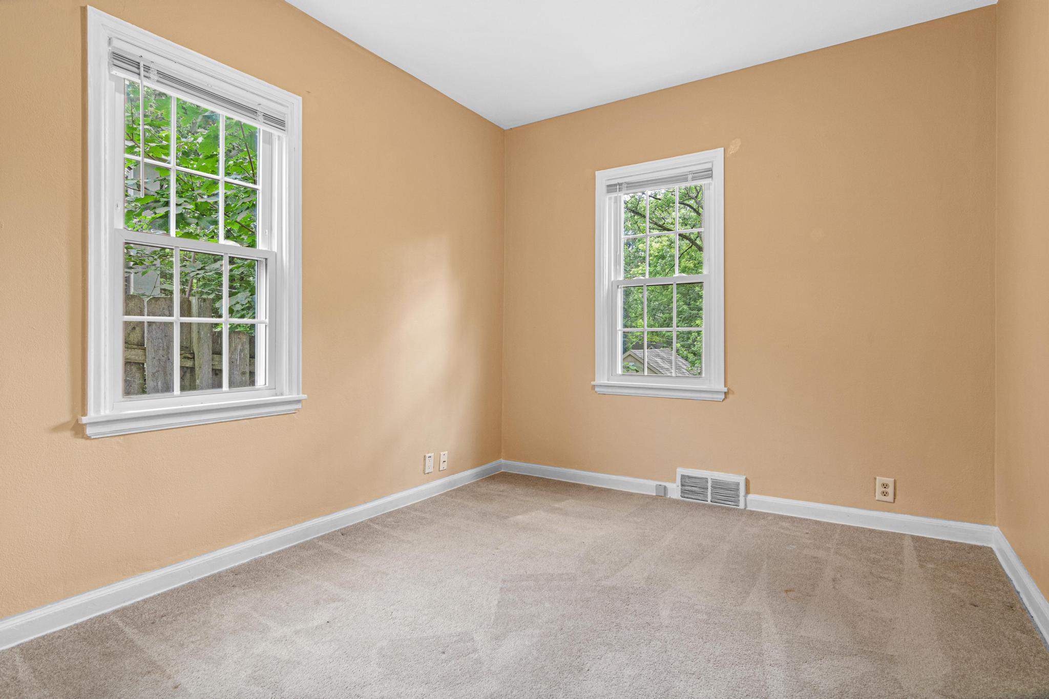 View of Residential Income at 60 Grove Street, Mahtomedi MN 55115, Mahtomedi (28 of 42) - Mike Wilen | Minnesota Team Real Estate