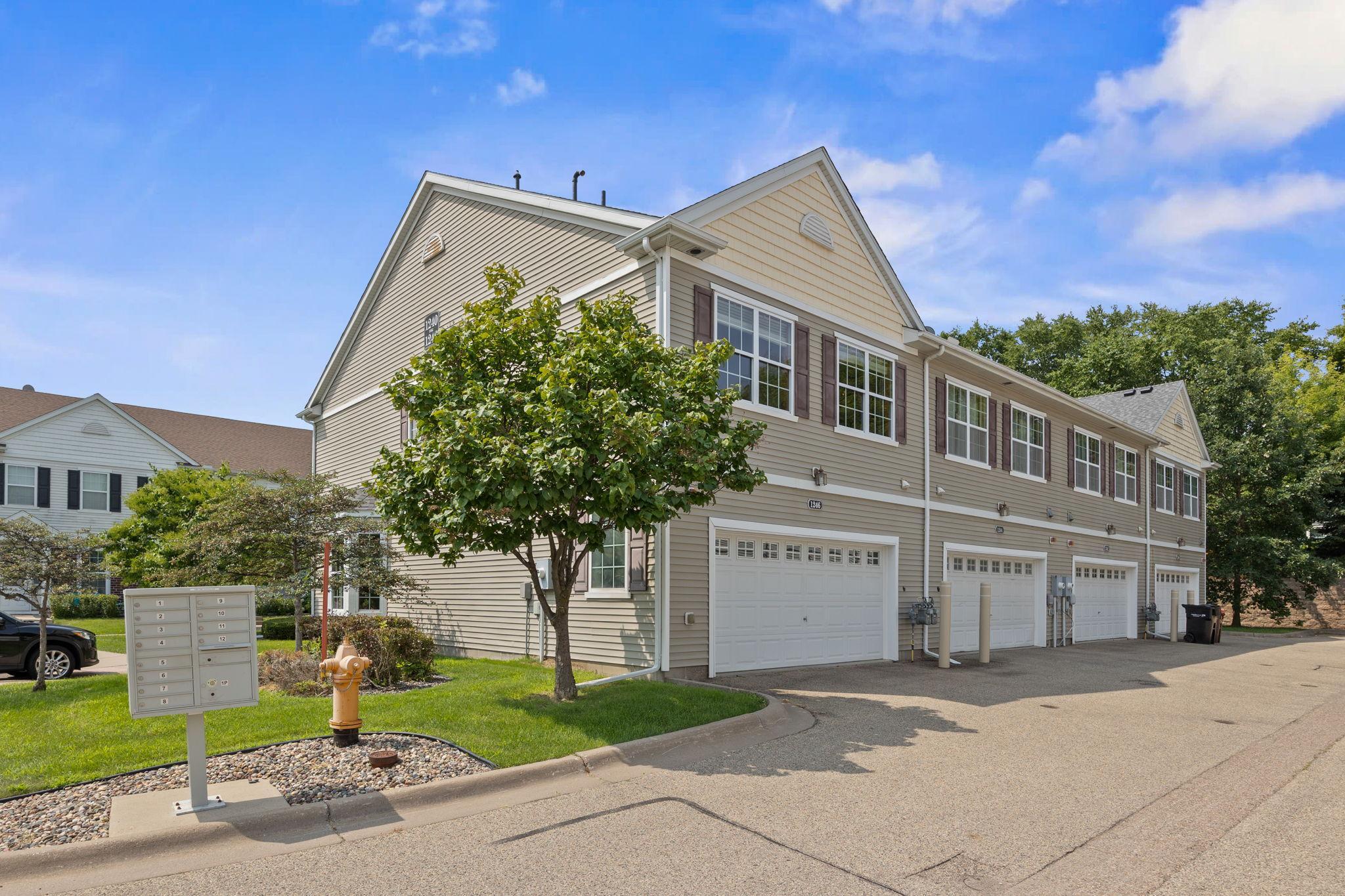 View of Residential at 1246 Chateau Avenue #409, Maplewood MN 55109, Maplewood (22 of 23) - Mike Wilen | Minnesota Team Real Estate