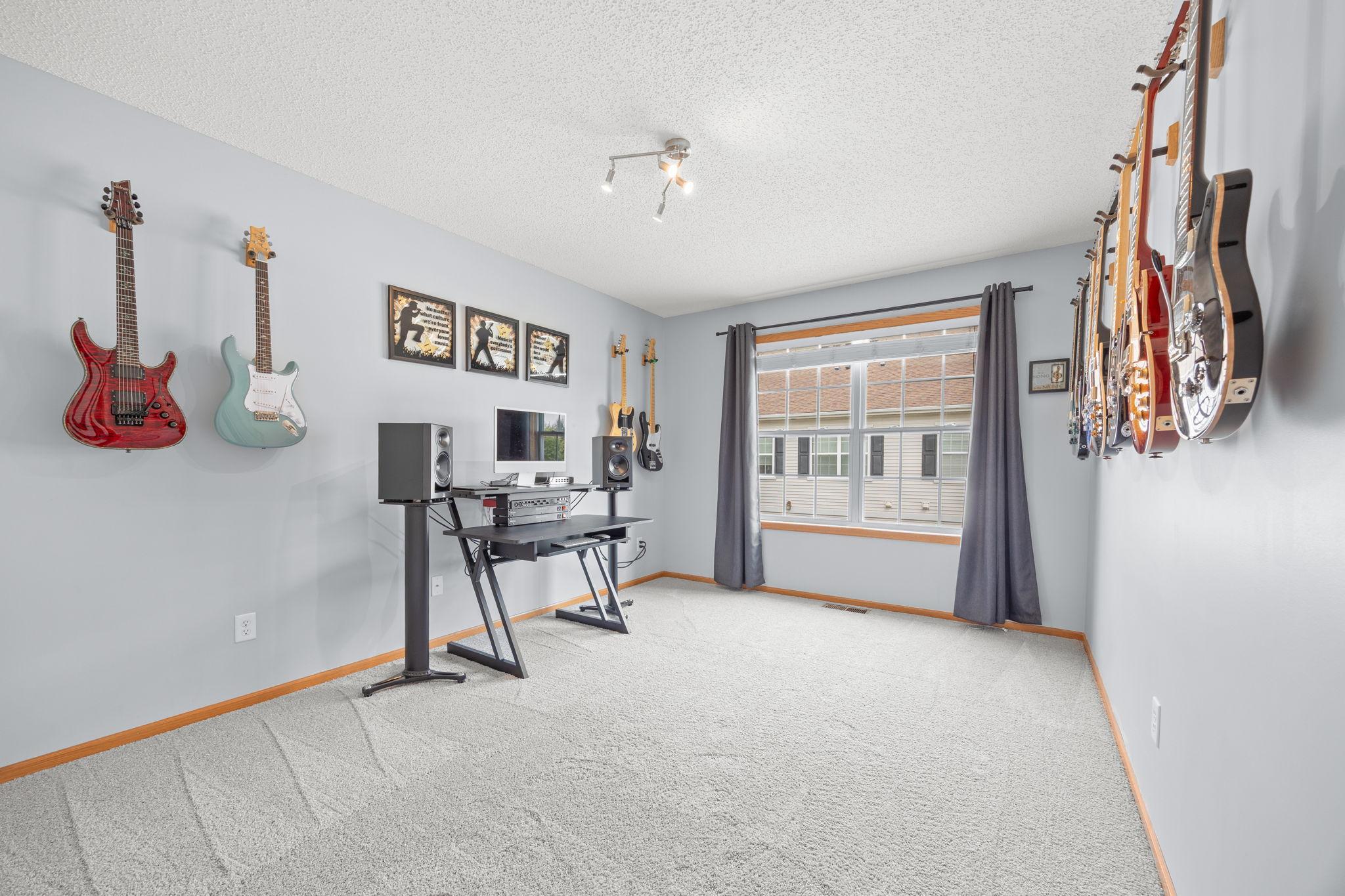 View of Residential at 1246 Chateau Avenue #409, Maplewood MN 55109, Maplewood (20 of 23) - Mike Wilen | Minnesota Team Real Estate