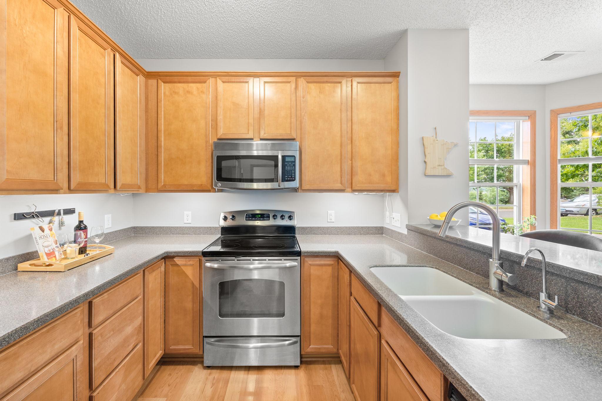View of Residential at 1246 Chateau Avenue #409, Maplewood MN 55109, Maplewood (10 of 23) - Mike Wilen | Minnesota Team Real Estate
