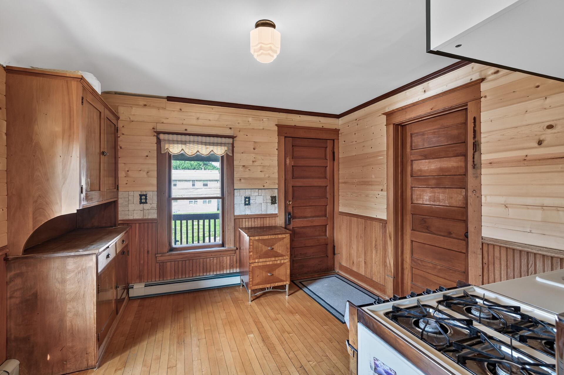 View of Residential Income at 2538 Jefferson Street, Minneapolis MN 55418, Minneapolis (17 of 46) - Mike Wilen | Minnesota Team Real Estate
