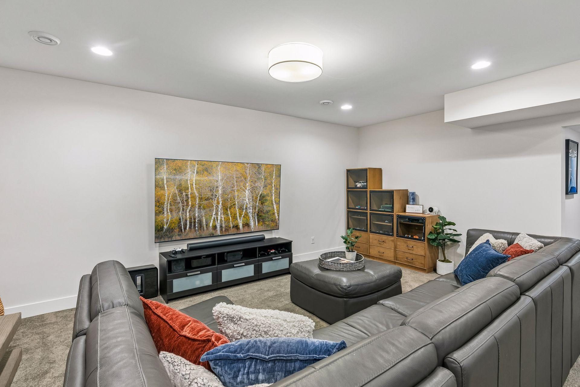 View of Residential at 4512 Beard Avenue, Minneapolis MN 55410, Minneapolis (34 of 64) - Mike Wilen | Minnesota Team Real Estate