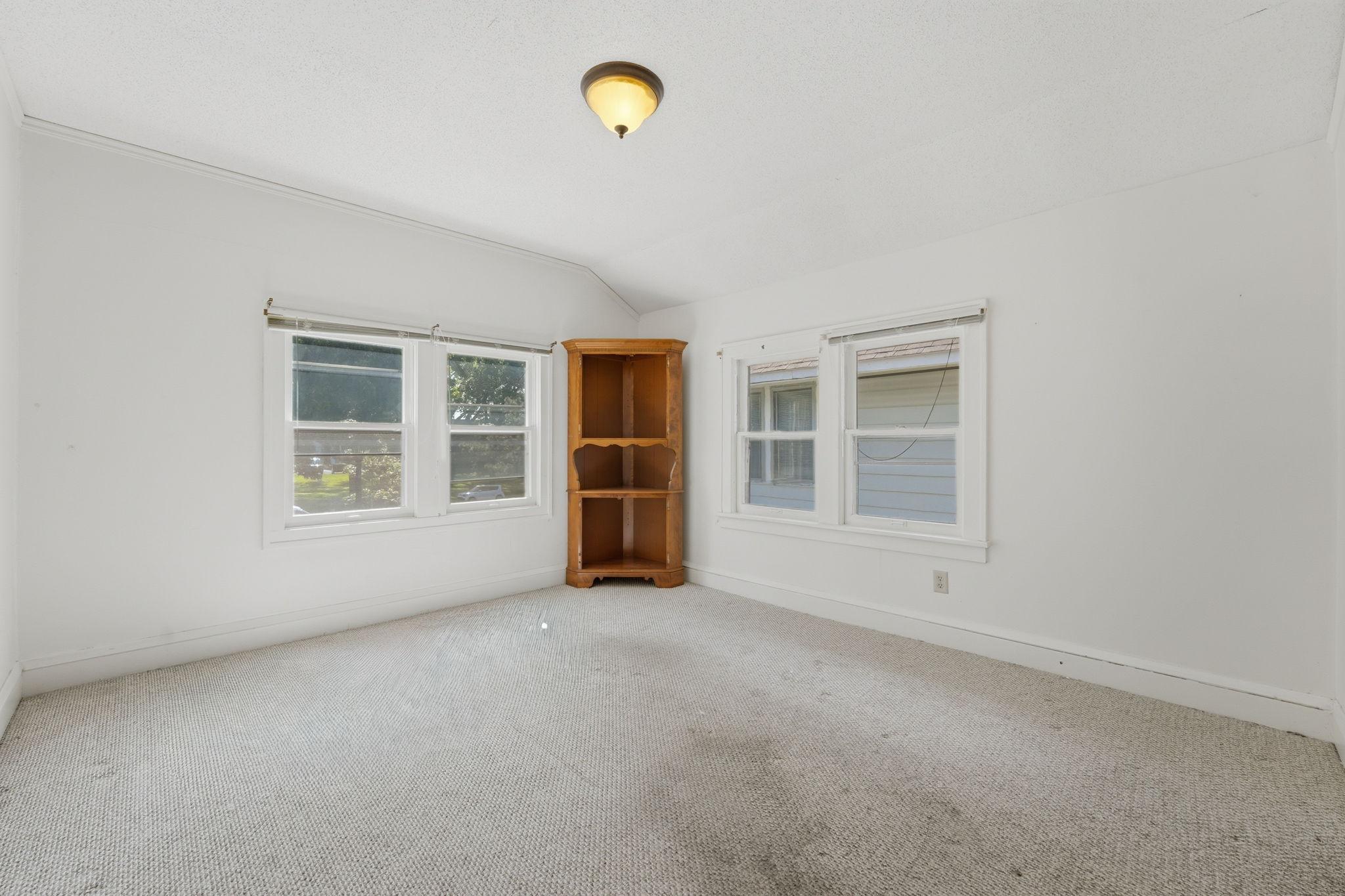 View of Residential Income at 921 27th Avenue, Minneapolis MN 55414, Minneapolis (19 of 28) - Mike Wilen | Minnesota Team Real Estate