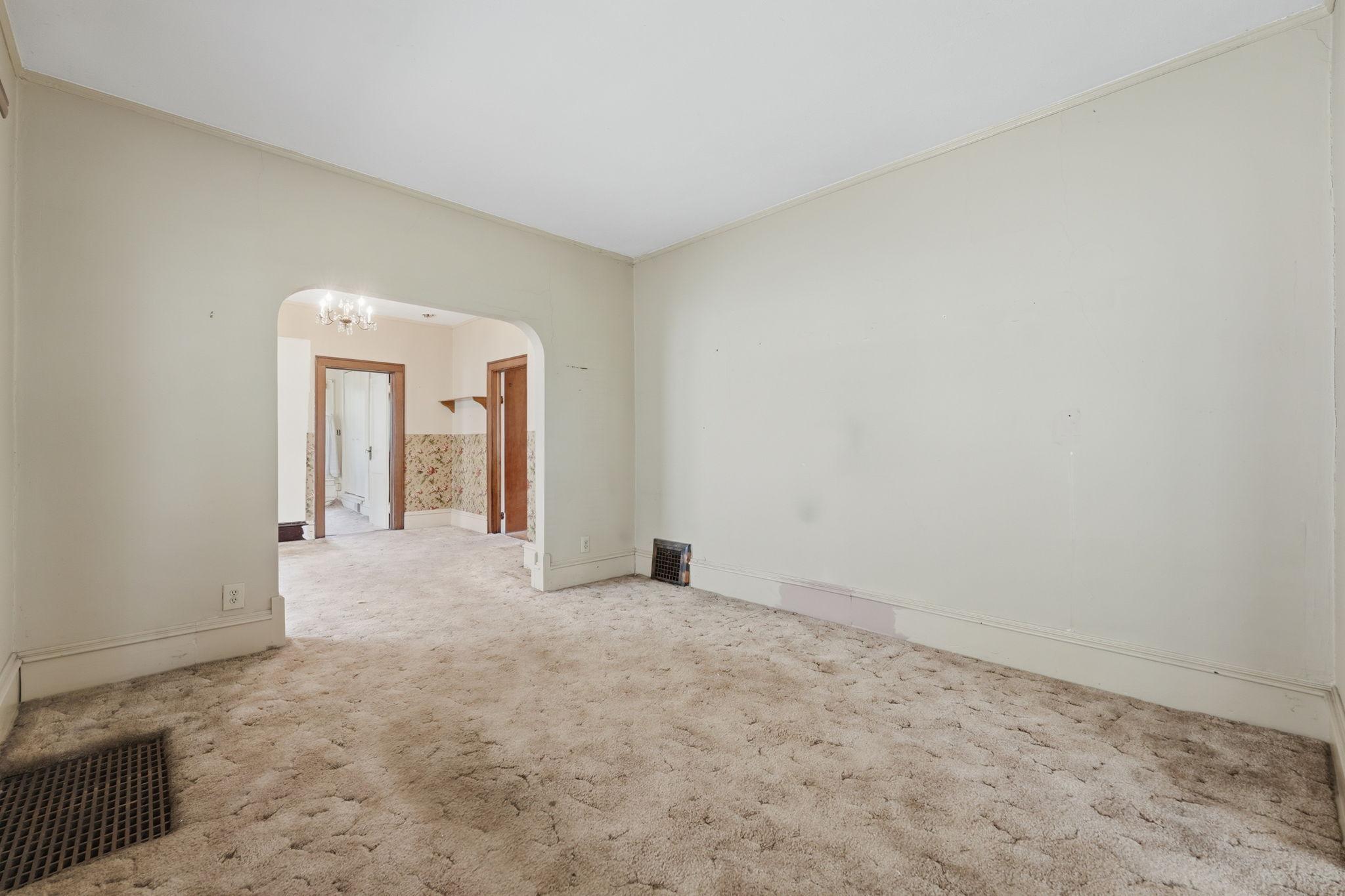 View of Residential Income at 921 27th Avenue, Minneapolis MN 55414, Minneapolis (5 of 28) - Mike Wilen | Minnesota Team Real Estate