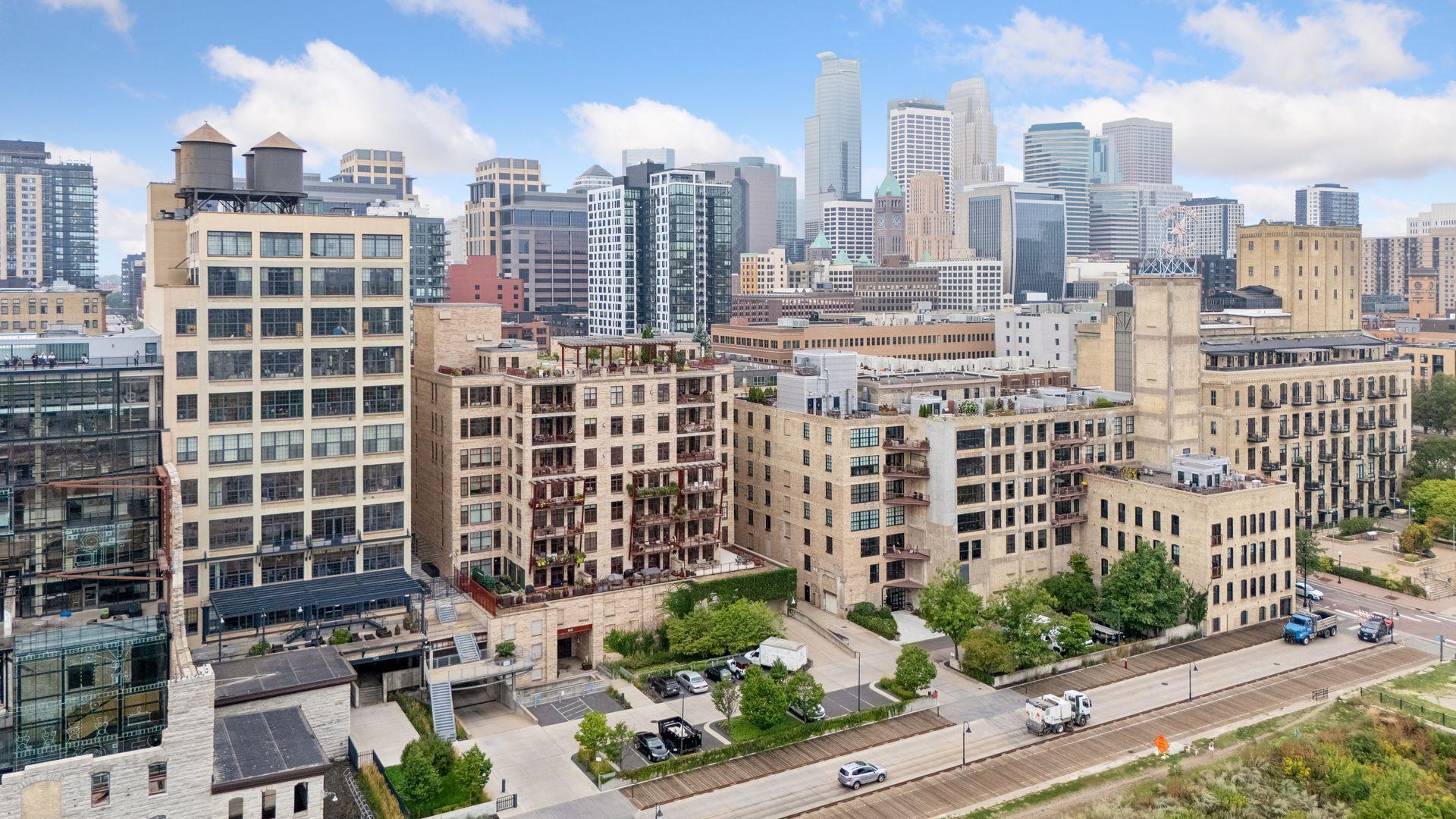View of Residential at 600 2nd Street #S108, Minneapolis MN 55401, Minneapolis (82 of 111) - Mike Wilen | Minnesota Team Real Estate