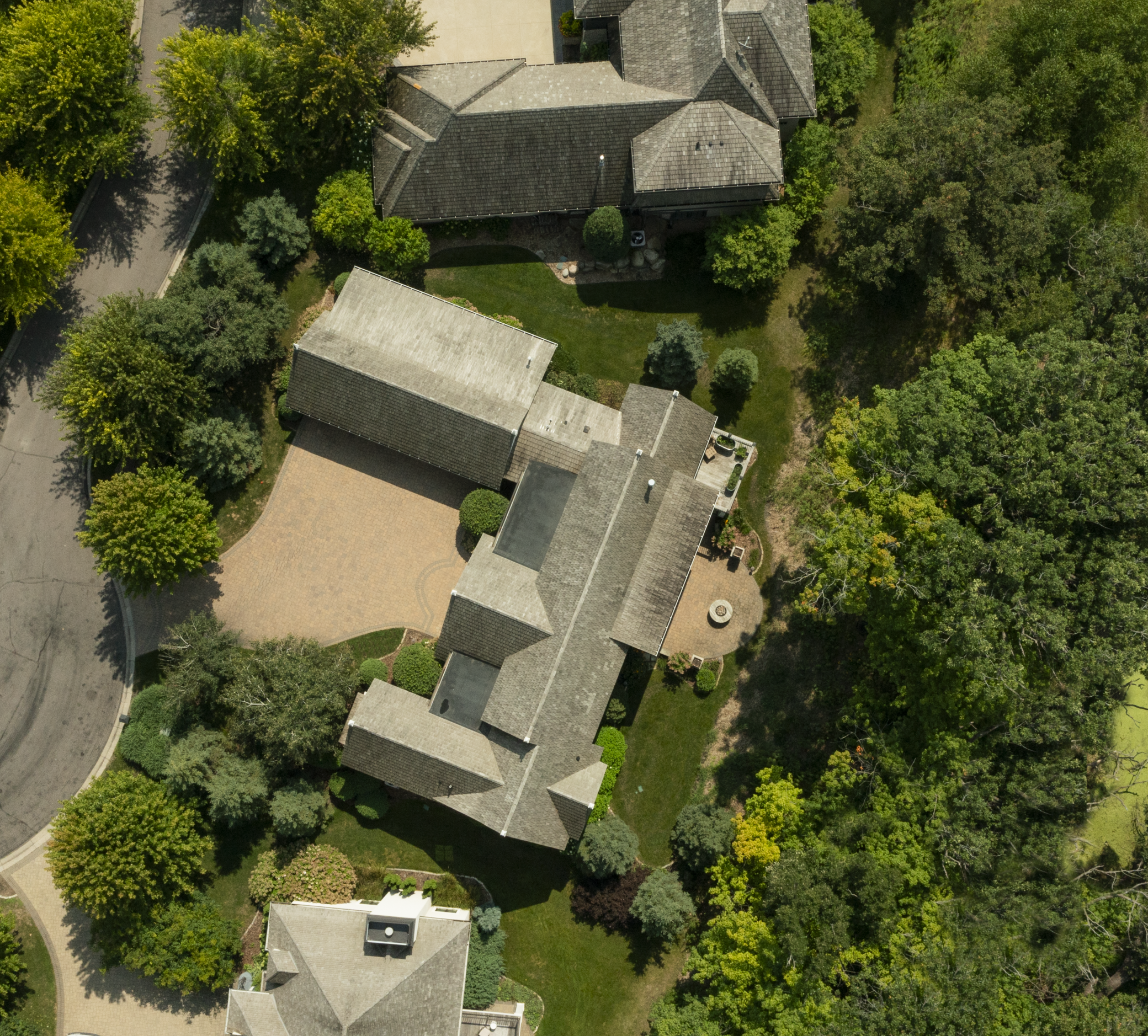View of Residential at 415 Carpenters Pt, Wayzata MN 55391, Wayzata (31 of 39) - Mike Wilen | Minnesota Team Real Estate