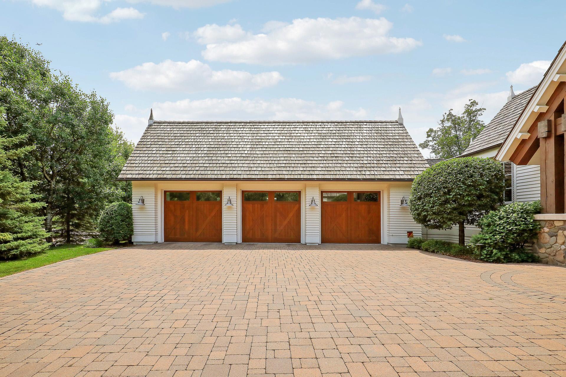 View of Residential at 415 Carpenters Pt, Wayzata MN 55391, Wayzata (30 of 39) - Mike Wilen | Minnesota Team Real Estate