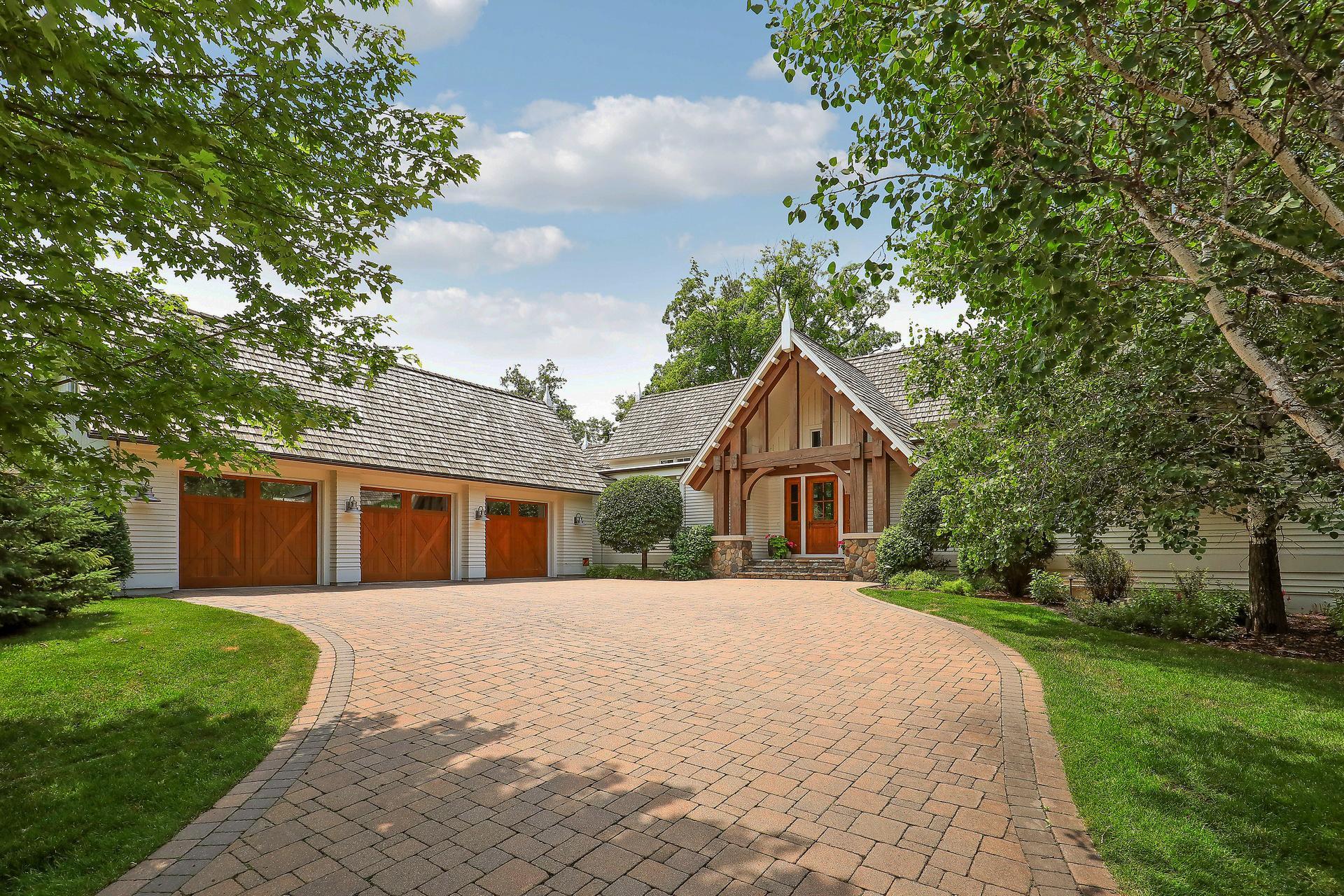 View of Residential at 415 Carpenters Pt, Wayzata MN 55391, Wayzata (29 of 39) - Mike Wilen | Minnesota Team Real Estate