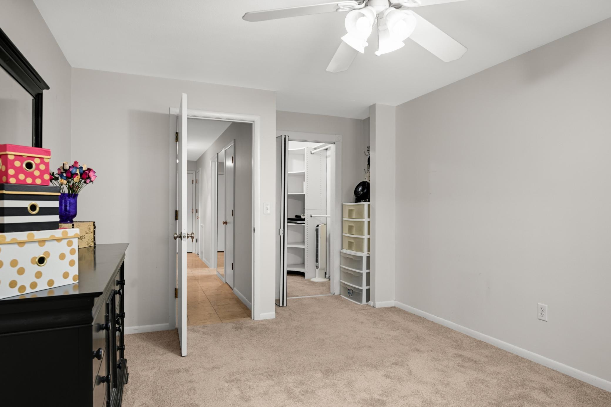 View of Residential at 1901 Emerson Avenue #104, Minneapolis MN 55403, Minneapolis (27 of 45) - Mike Wilen | Minnesota Team Real Estate