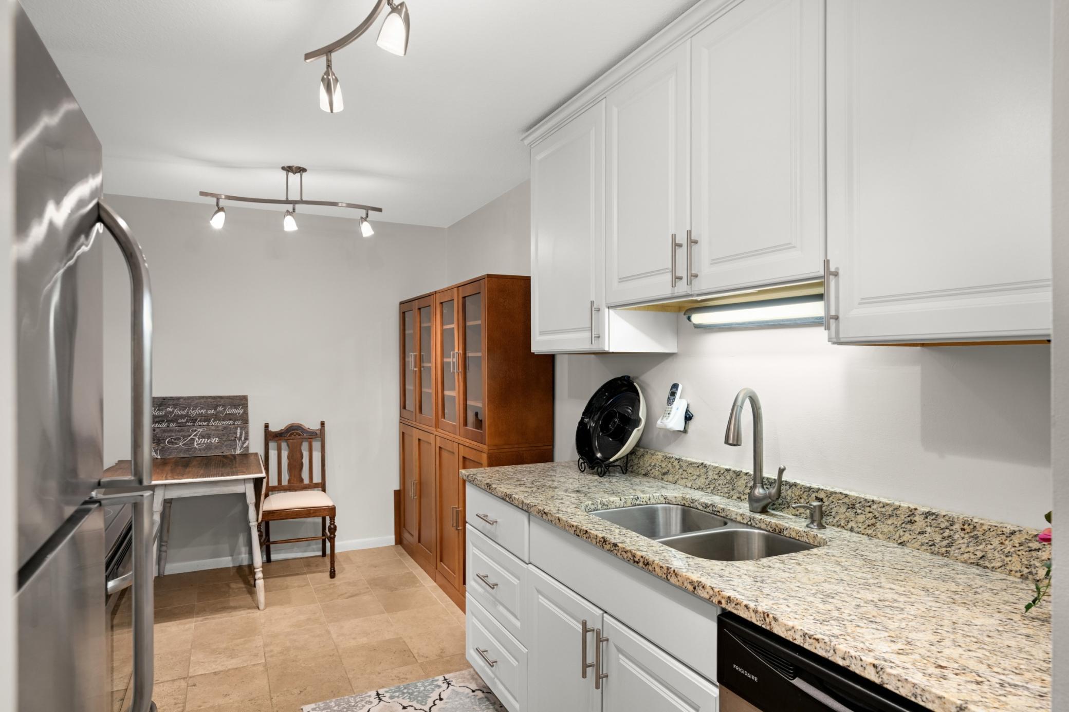 View of Residential at 1901 Emerson Avenue #104, Minneapolis MN 55403, Minneapolis (25 of 45) - Mike Wilen | Minnesota Team Real Estate