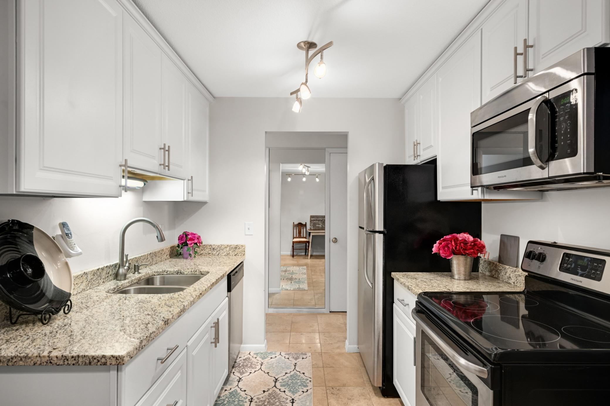 View of Residential at 1901 Emerson Avenue #104, Minneapolis MN 55403, Minneapolis (16 of 45) - Mike Wilen | Minnesota Team Real Estate