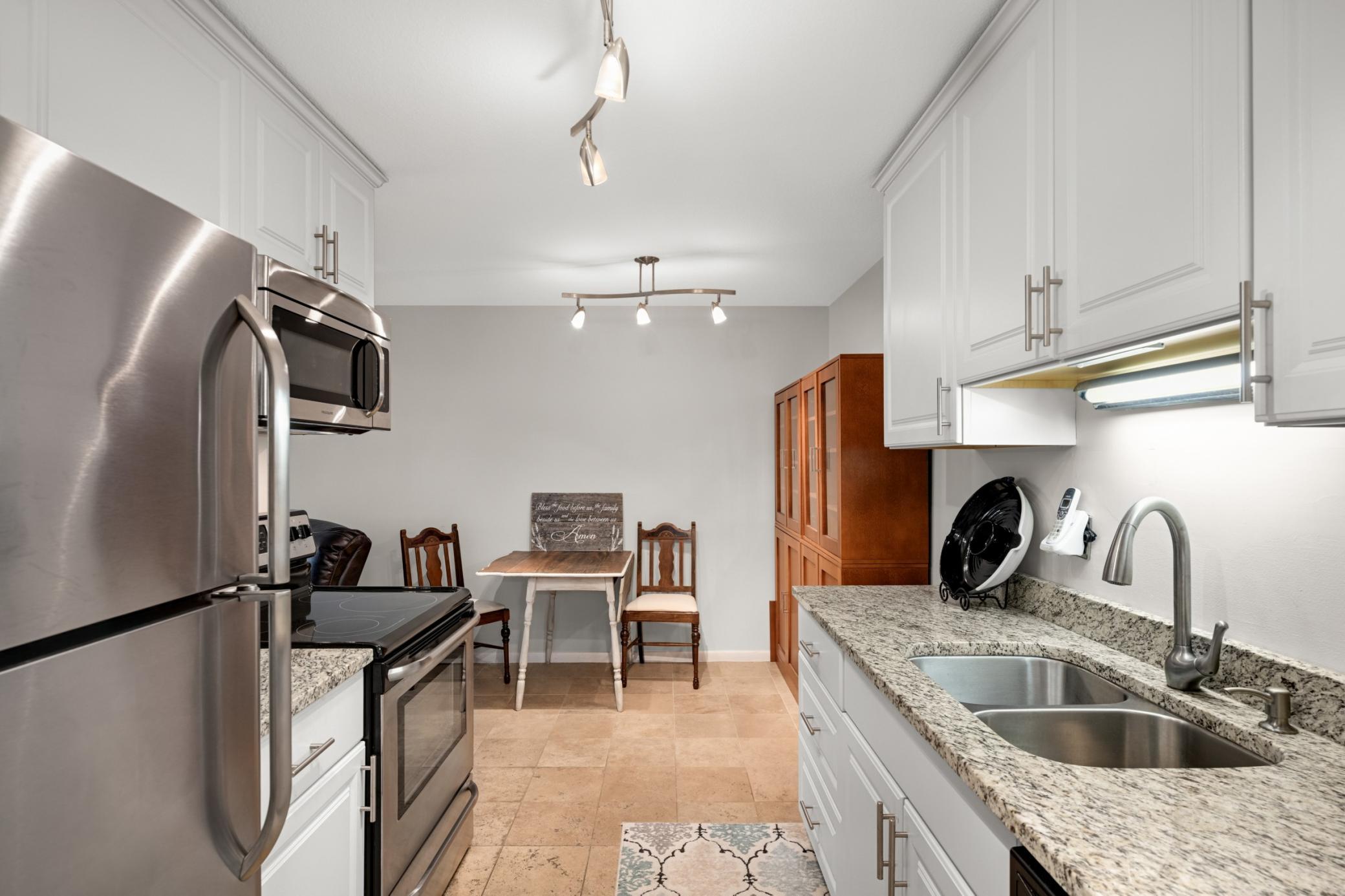 View of Residential at 1901 Emerson Avenue #104, Minneapolis MN 55403, Minneapolis (15 of 45) - Mike Wilen | Minnesota Team Real Estate