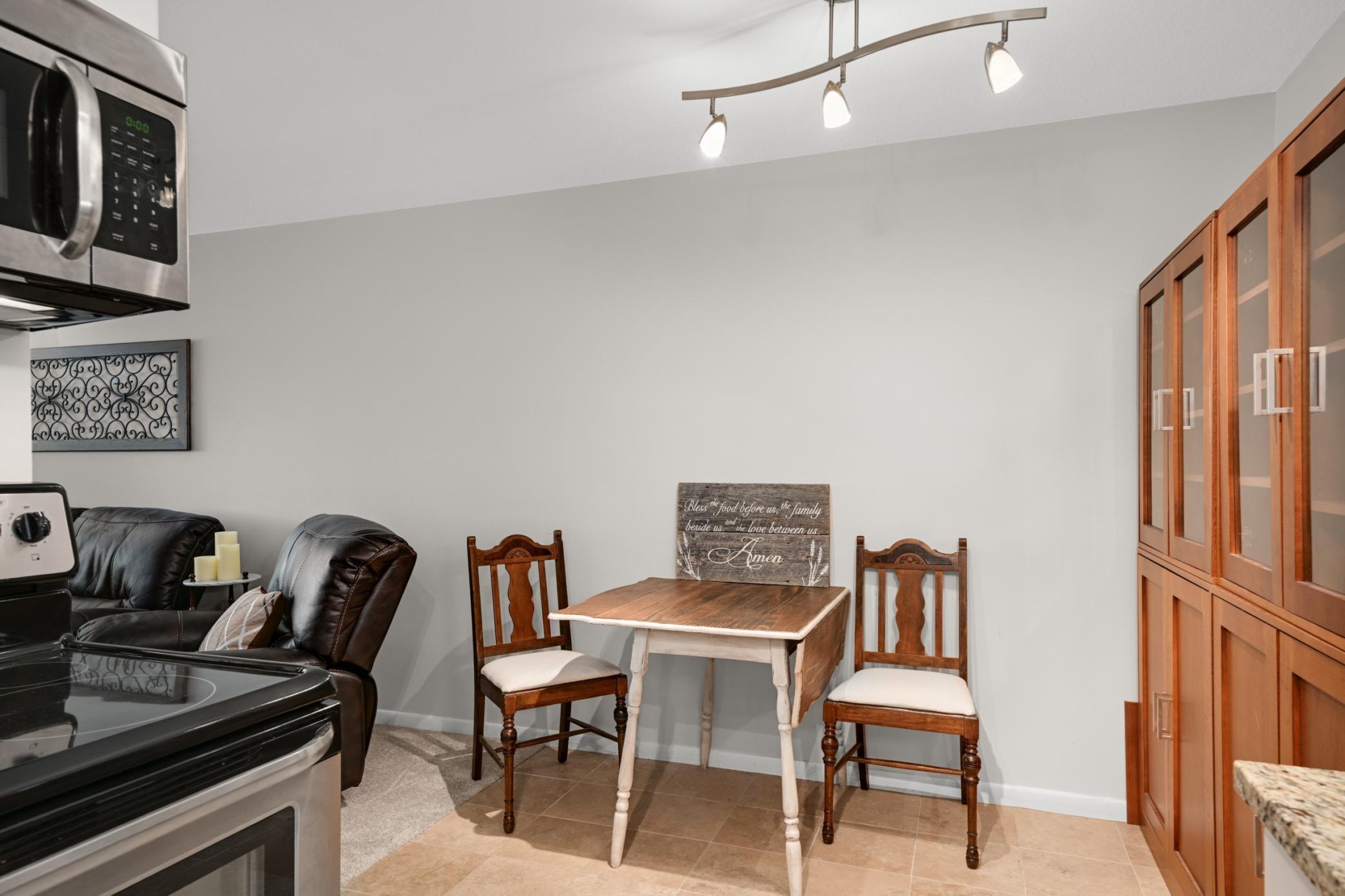 View of Residential at 1901 Emerson Avenue #104, Minneapolis MN 55403, Minneapolis (22 of 45) - Mike Wilen | Minnesota Team Real Estate