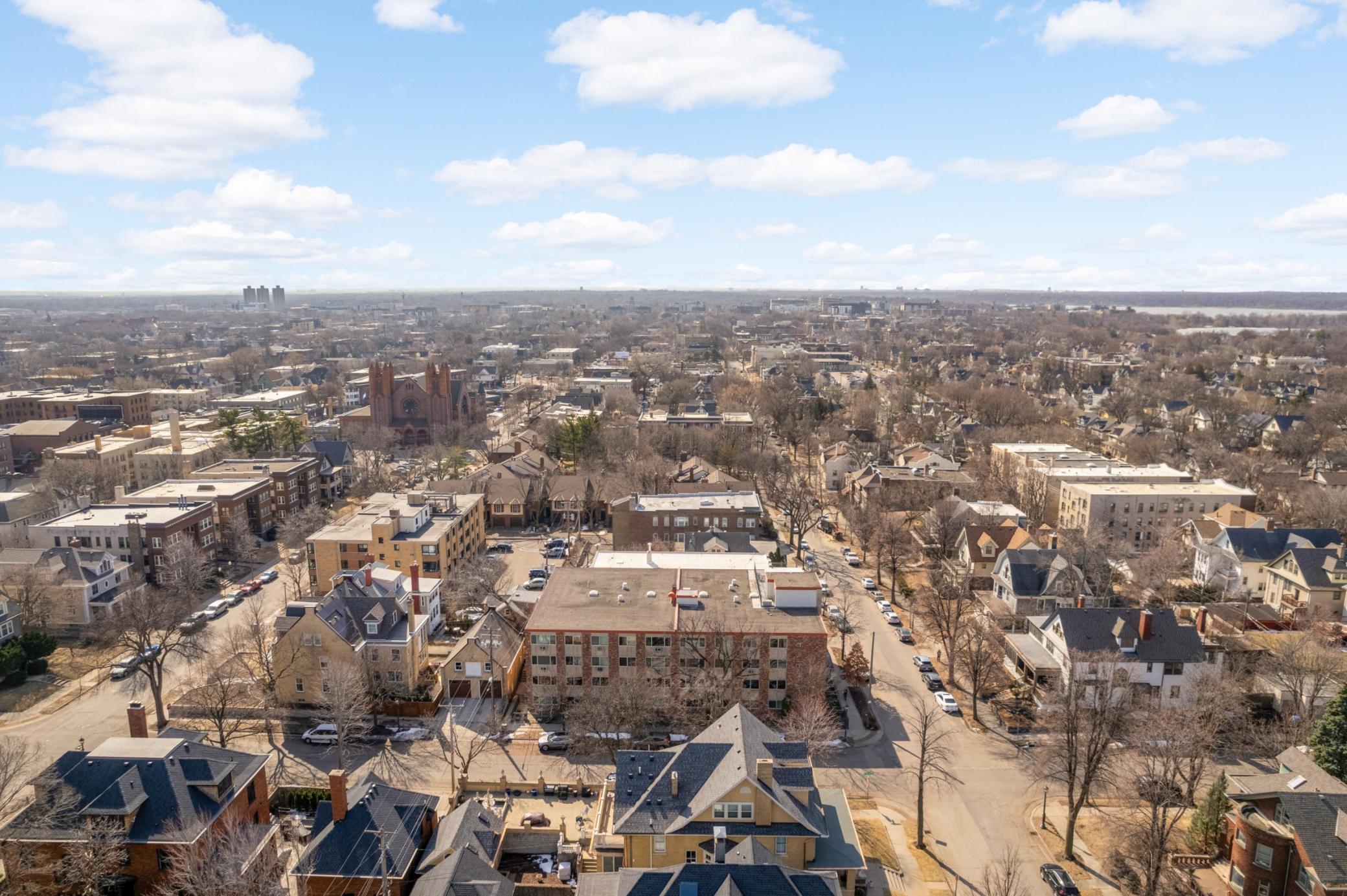 View of Residential at 1901 Emerson Avenue #104, Minneapolis MN 55403, Minneapolis (38 of 45) - Mike Wilen | Minnesota Team Real Estate