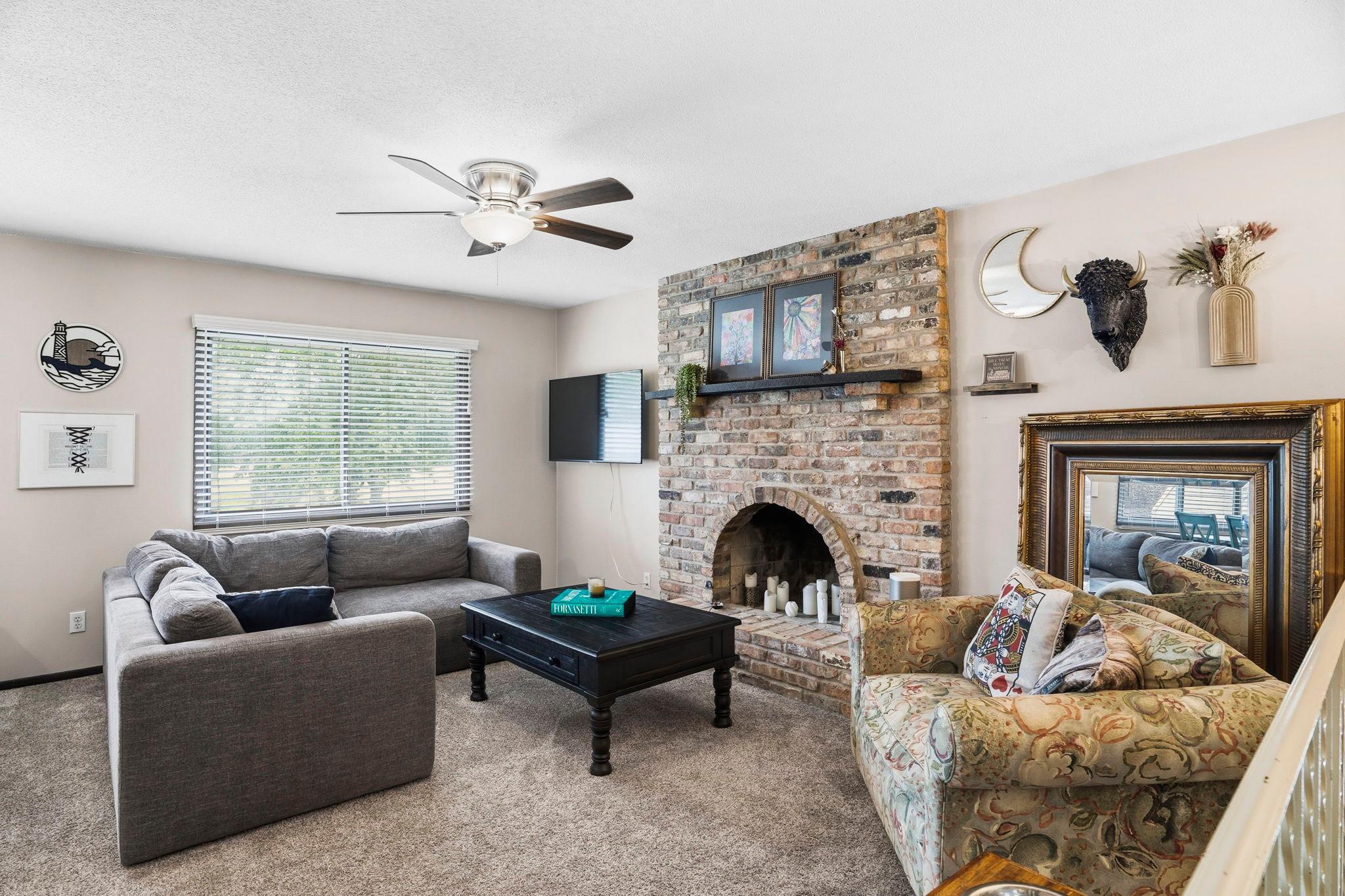 View of Residential at 11913 70th Place, Maple Grove MN 55369, Maple Grove (8 of 29) - Mike Wilen | Minnesota Team Real Estate