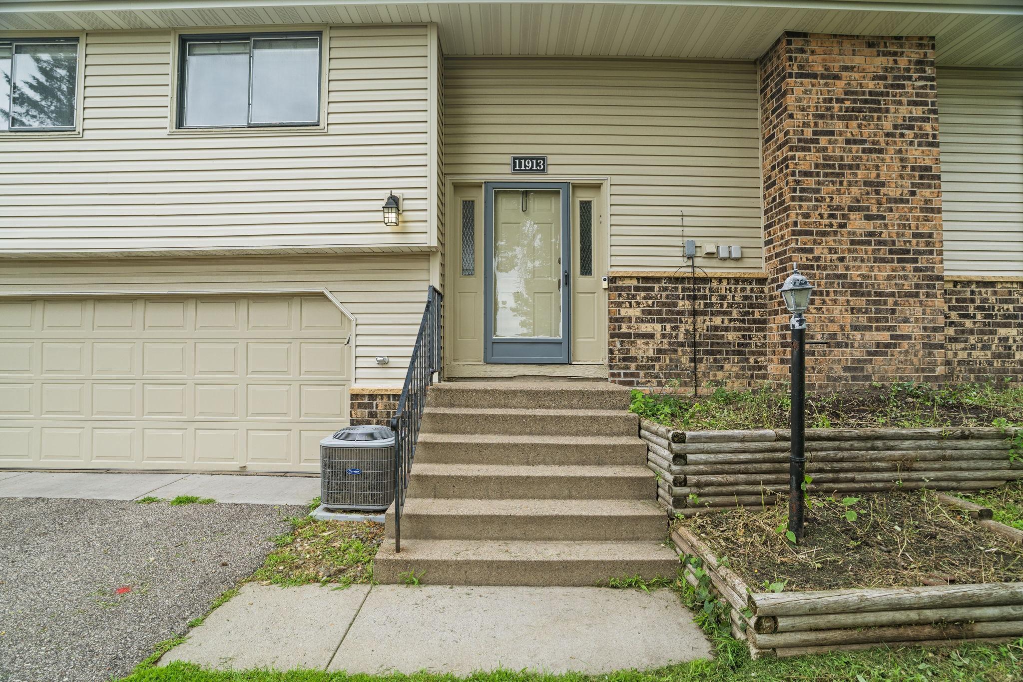 View of Residential at 11913 70th Place, Maple Grove MN 55369, Maple Grove (28 of 29) - Mike Wilen | Minnesota Team Real Estate