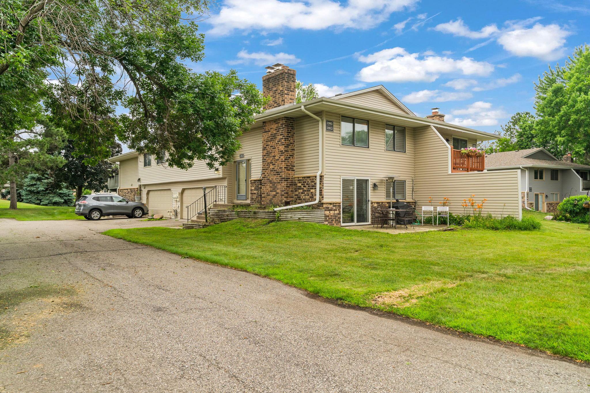 View of Residential at 11913 70th Place, Maple Grove MN 55369, Maple Grove (2 of 29) - Mike Wilen | Minnesota Team Real Estate