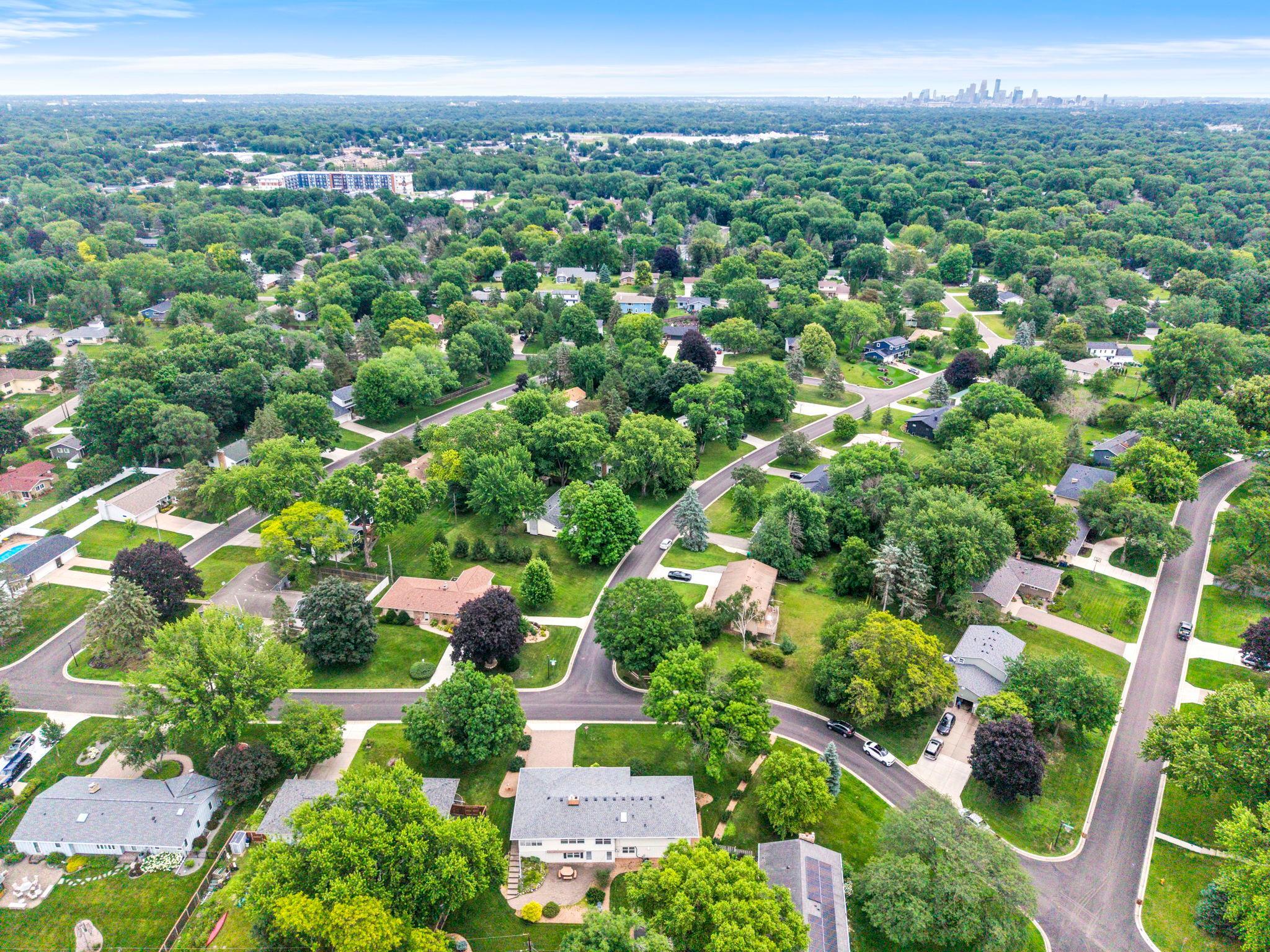View of Residential at 8460 Westbend Road, Golden Valley MN 55427, Golden Valley (77 of 87) - Mike Wilen | Minnesota Team Real Estate