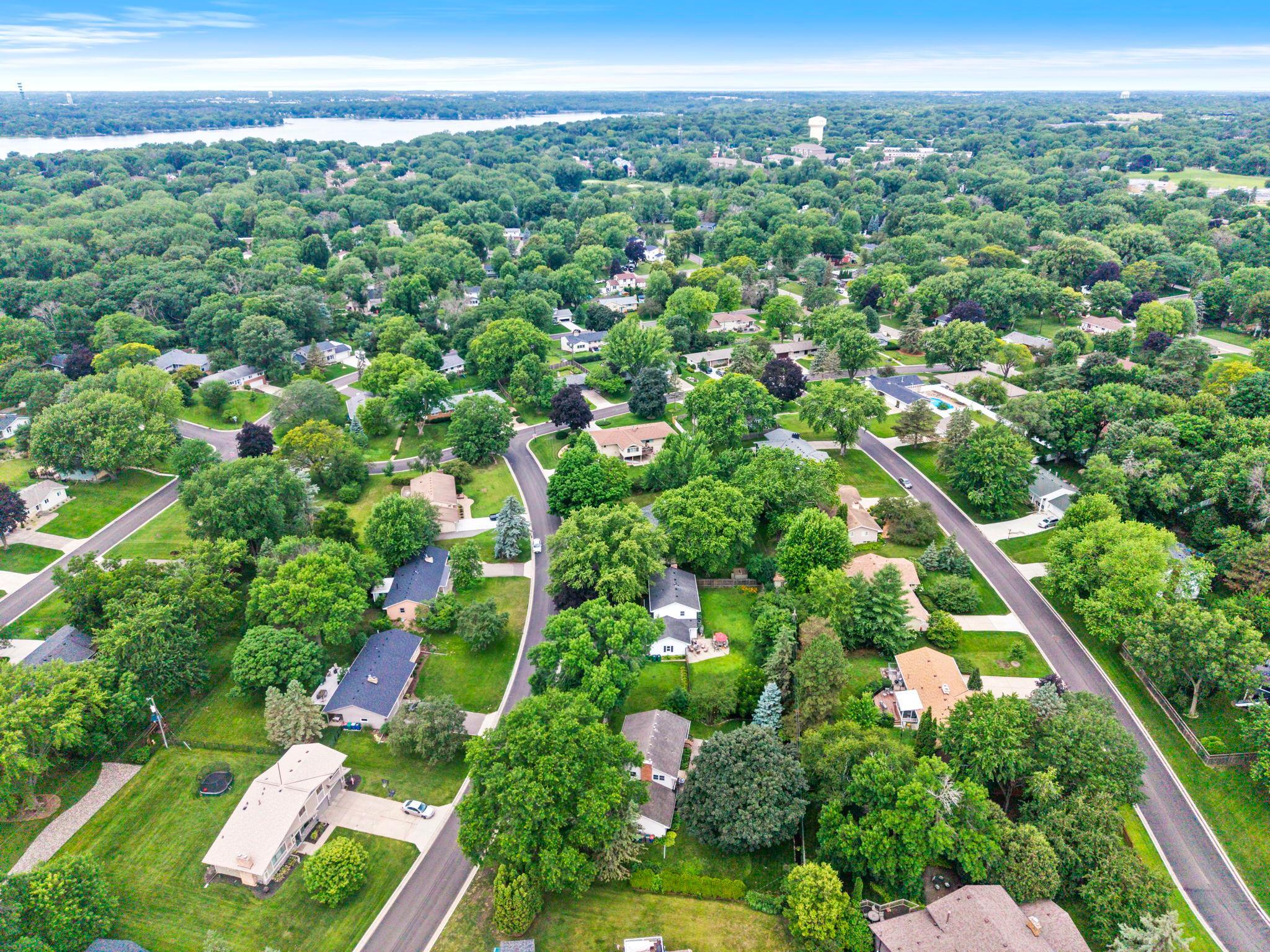 View of Residential at 8460 Westbend Road, Golden Valley MN 55427, Golden Valley (75 of 87) - Mike Wilen | Minnesota Team Real Estate