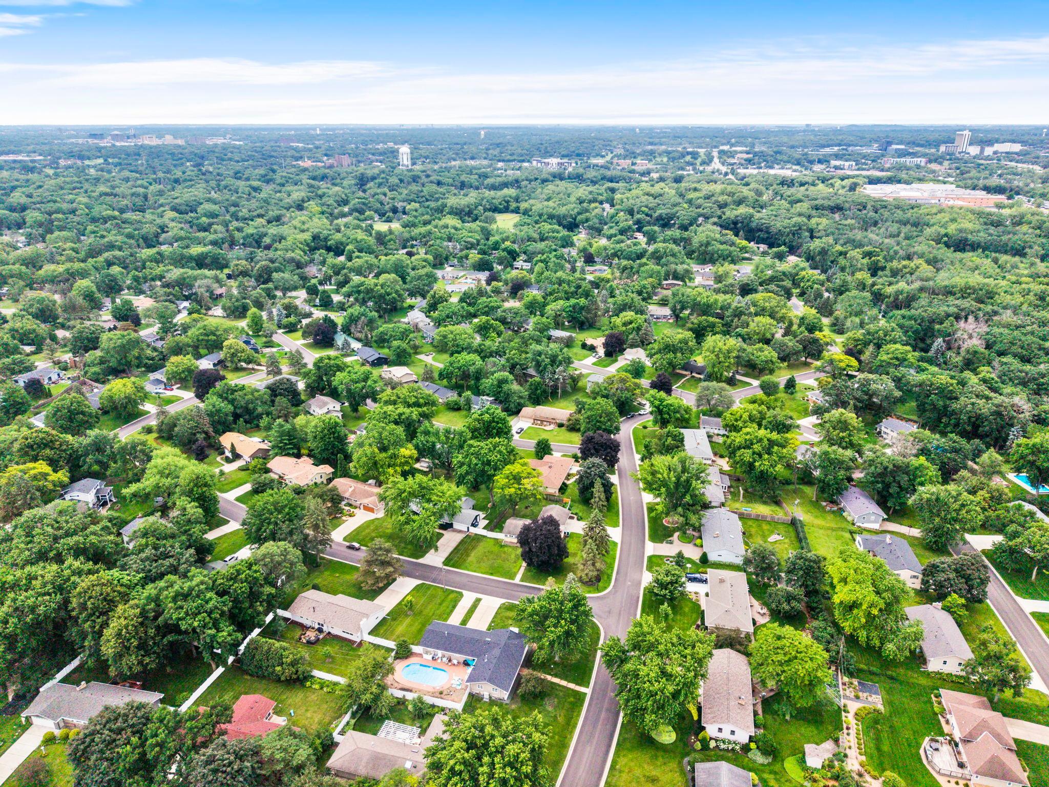 View of Residential at 8460 Westbend Road, Golden Valley MN 55427, Golden Valley (71 of 87) - Mike Wilen | Minnesota Team Real Estate