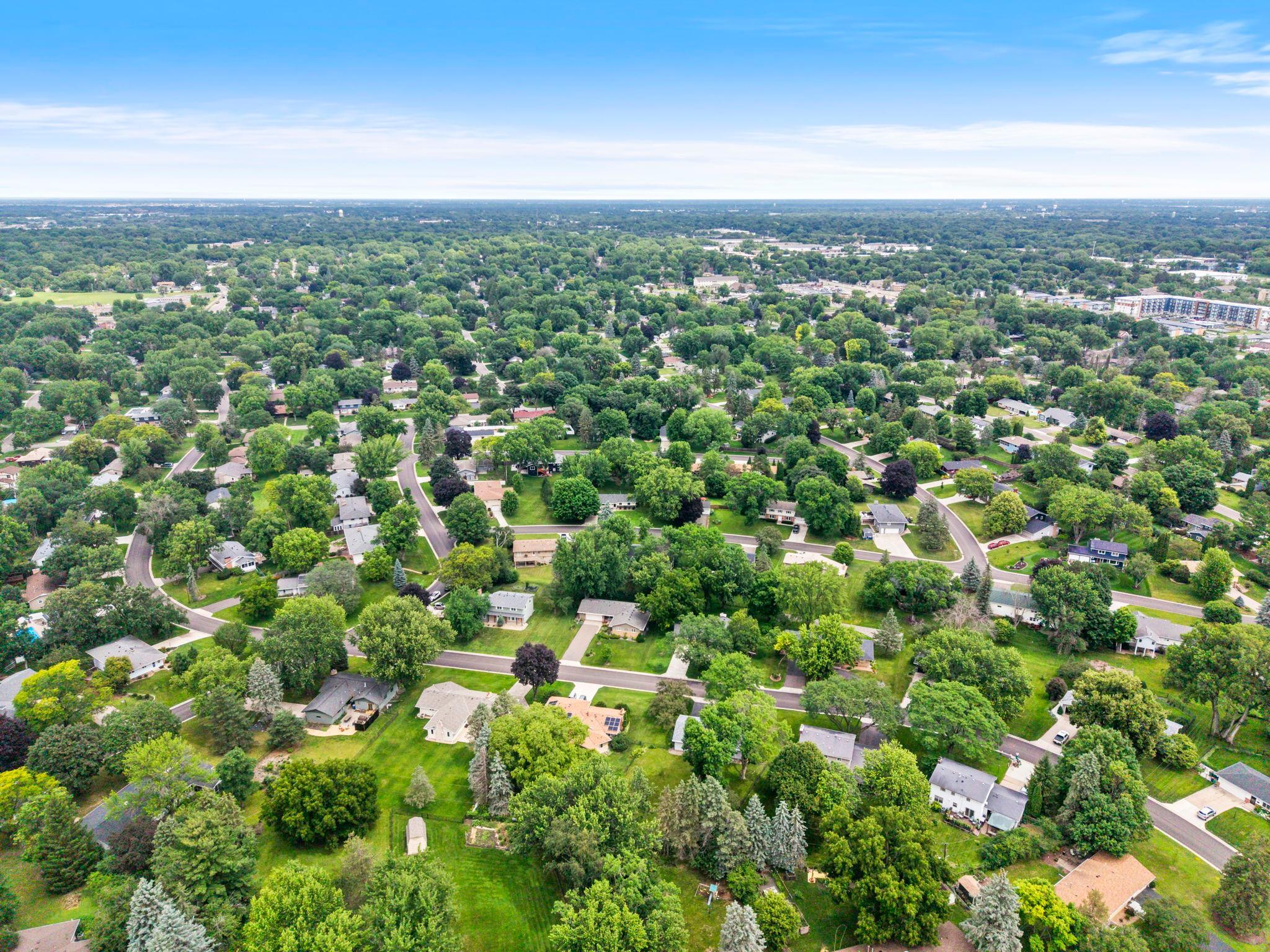 View of Residential at 8460 Westbend Road, Golden Valley MN 55427, Golden Valley (67 of 87) - Mike Wilen | Minnesota Team Real Estate