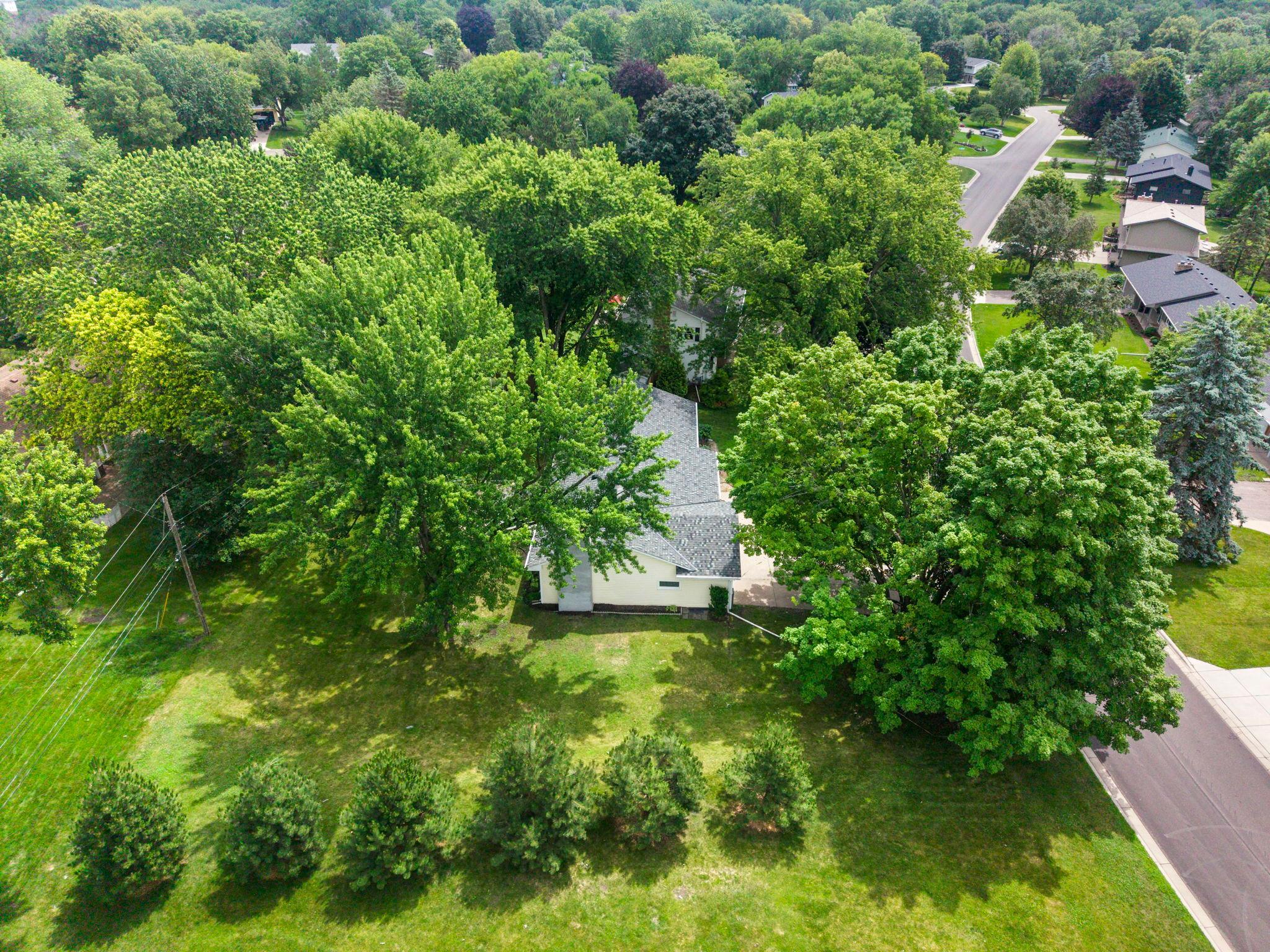 View of Residential at 8460 Westbend Road, Golden Valley MN 55427, Golden Valley (62 of 87) - Mike Wilen | Minnesota Team Real Estate