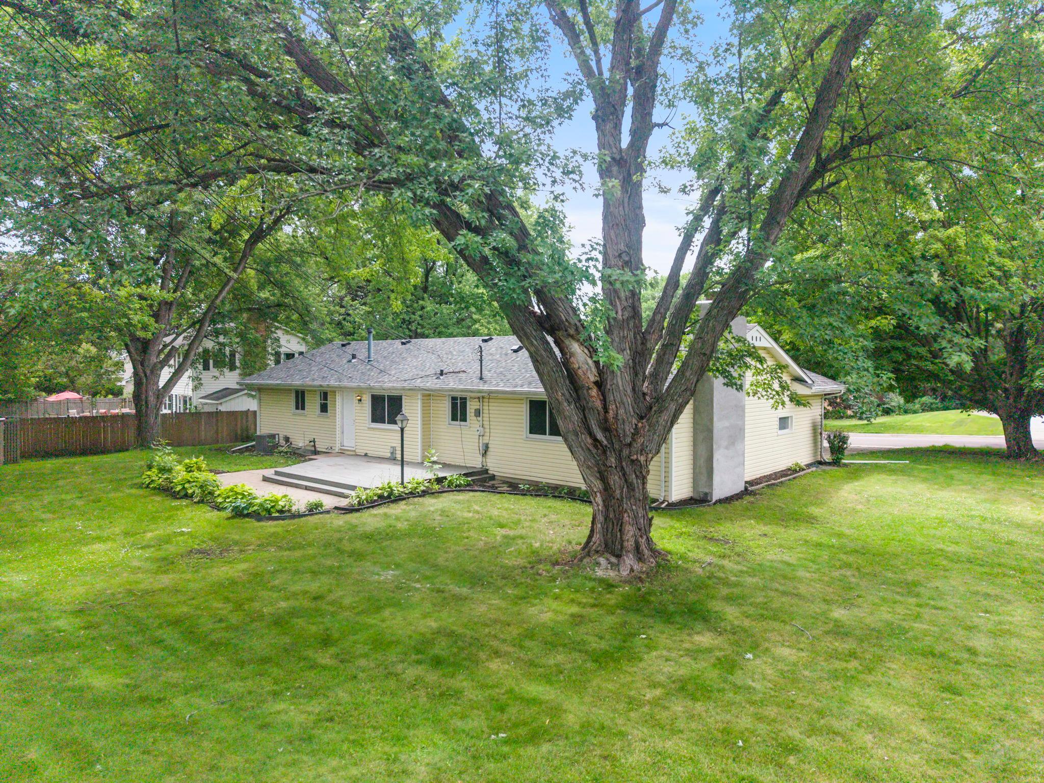 View of Residential at 8460 Westbend Road, Golden Valley MN 55427, Golden Valley (61 of 87) - Mike Wilen | Minnesota Team Real Estate