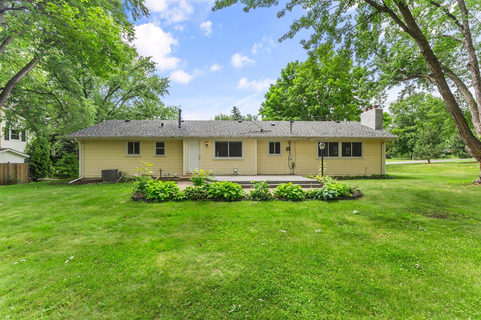 View of Residential at 8460 Westbend Road, Golden Valley MN 55427, Golden Valley (57 of 87) - Mike Wilen | Minnesota Team Real Estate