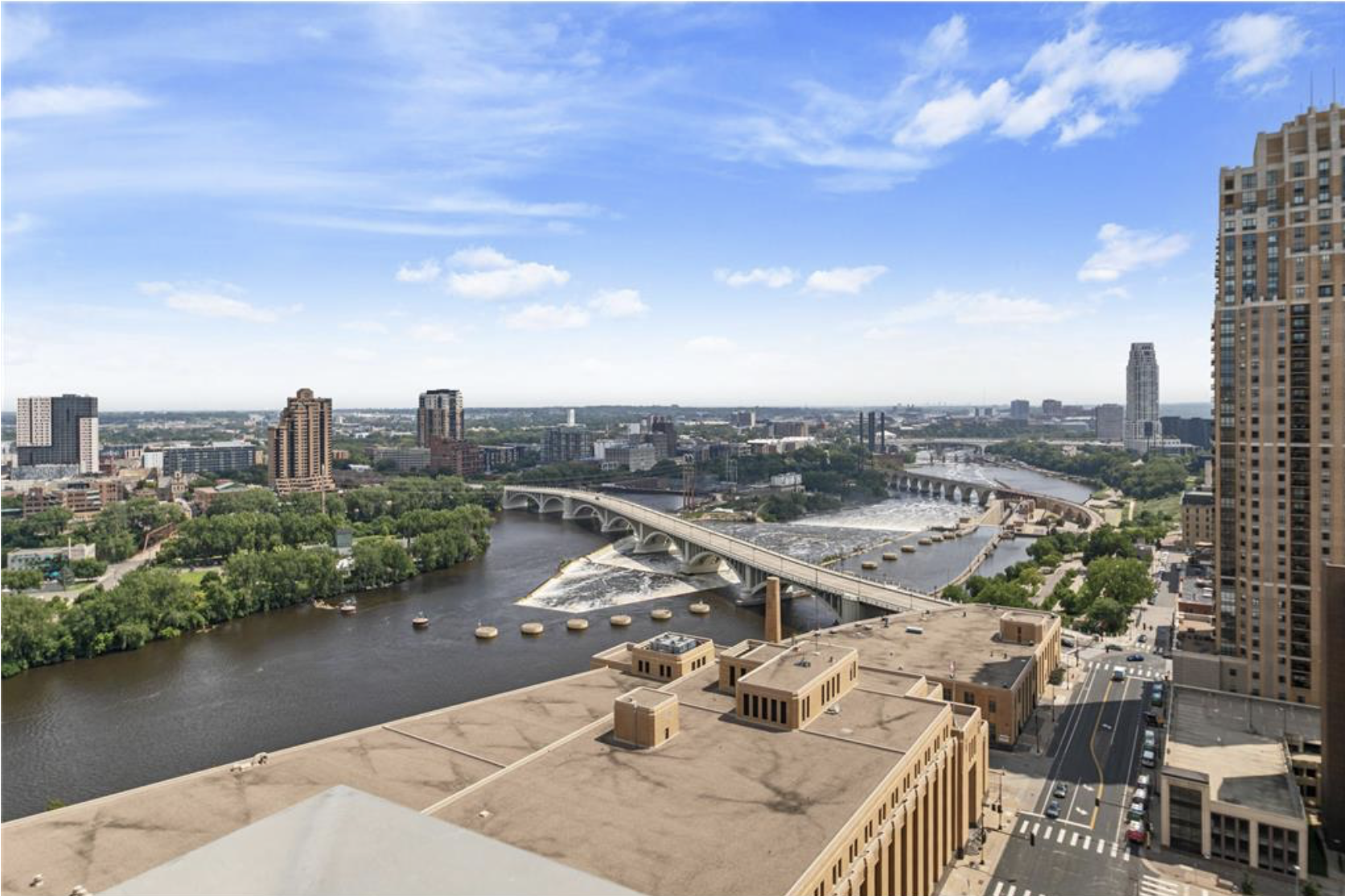 View of Residential at 19 1st Street #B802, Minneapolis MN 55401, Minneapolis (24 of 48) - Mike Wilen | Minnesota Team Real Estate