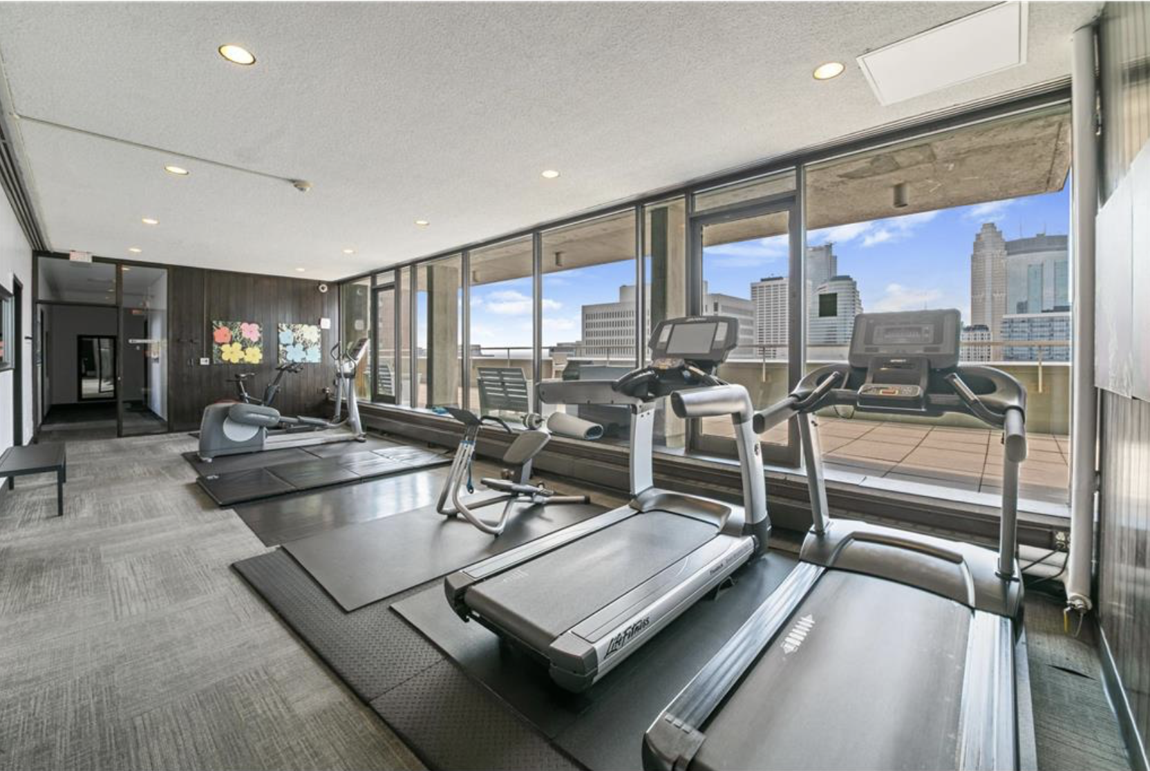 View of Residential at 19 1st Street #B802, Minneapolis MN 55401, Minneapolis (36 of 48) - Mike Wilen | Minnesota Team Real Estate