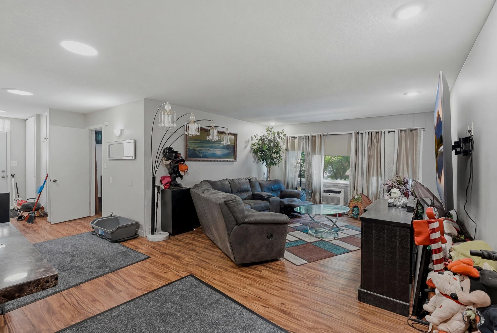 View of Commercial Sale at 394 Pierce Street, Saint Paul MN 55104, Saint Paul (36 of 50) - Mike Wilen | Minnesota Team Real Estate