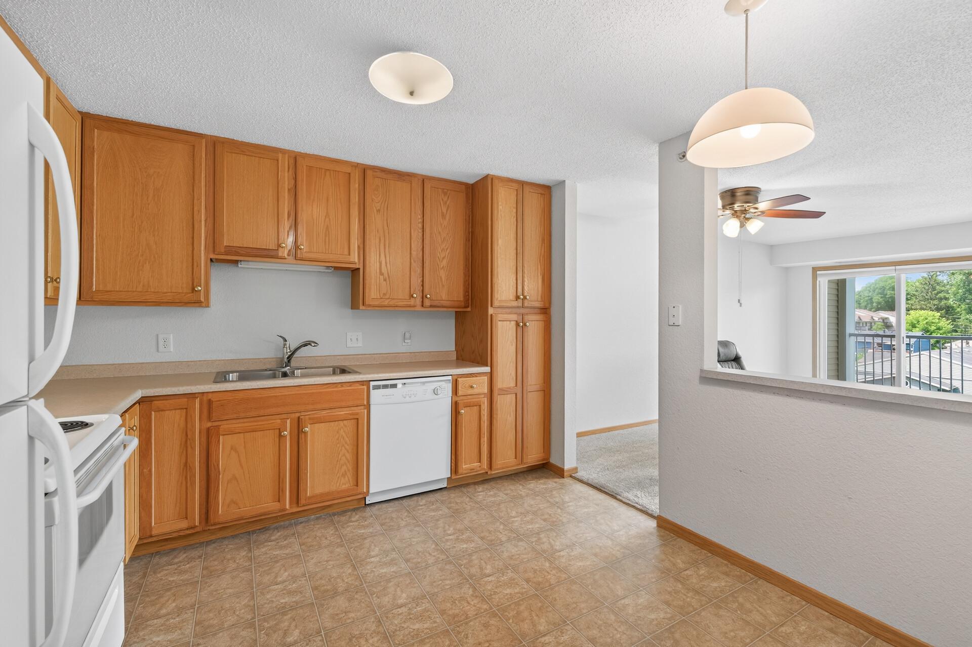 View of Residential at 1600 Arundel Street #304, Saint Paul MN 55117, Saint Paul (7 of 30) - Mike Wilen | Minnesota Team Real Estate