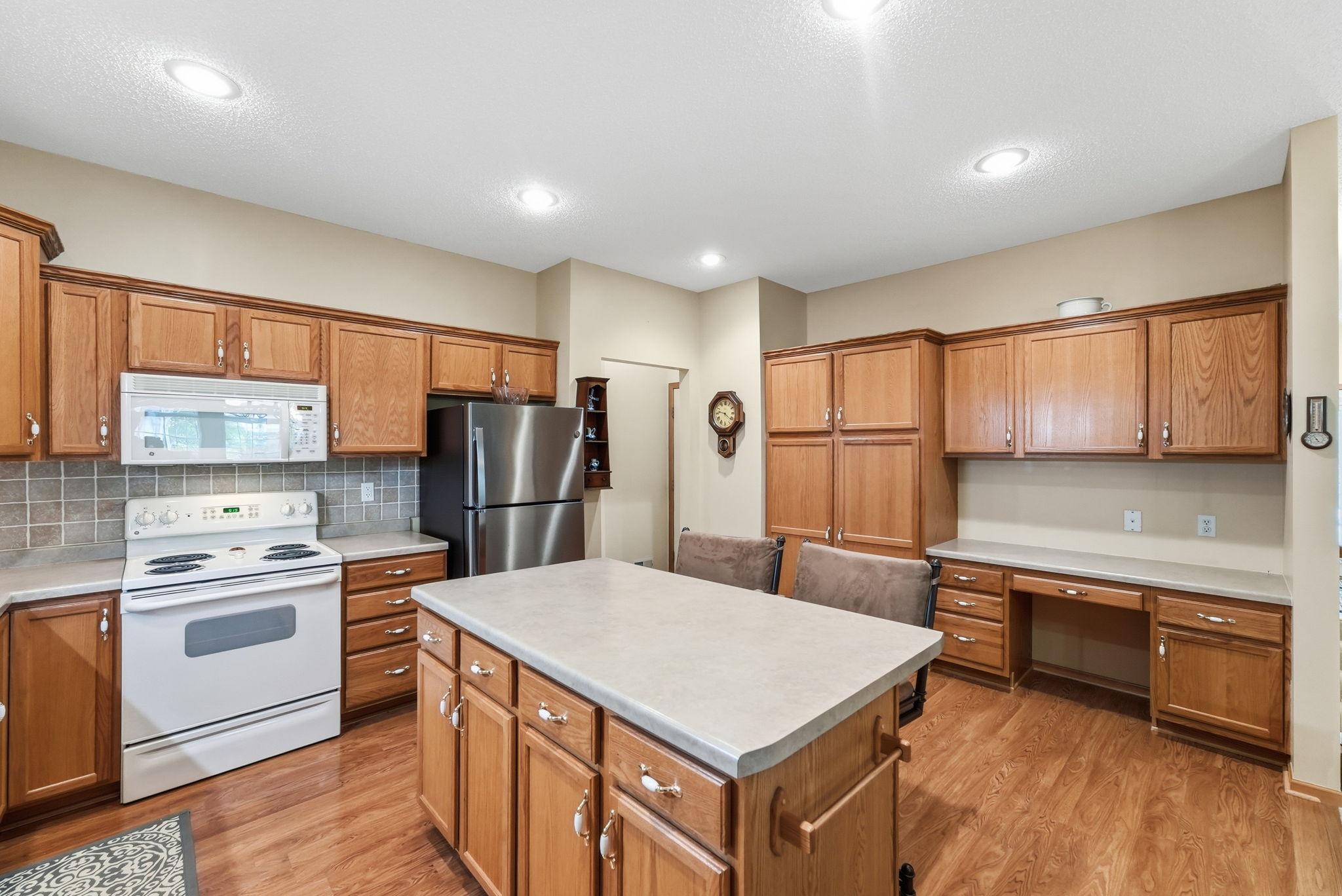 View of Residential at 2641 Boulder Way, Burnsville MN 55337, Burnsville (9 of 34) - Mike Wilen | Minnesota Team Real Estate