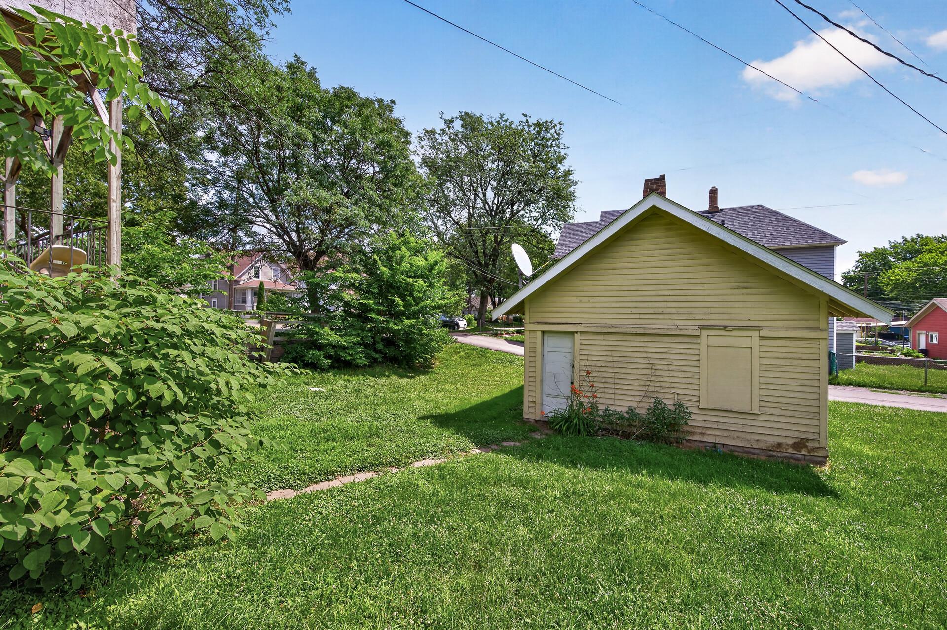 View of Residential Income at 1136 Edgerton Street, Saint Paul MN 55130, Saint Paul (23 of 28) - Mike Wilen | Minnesota Team Real Estate