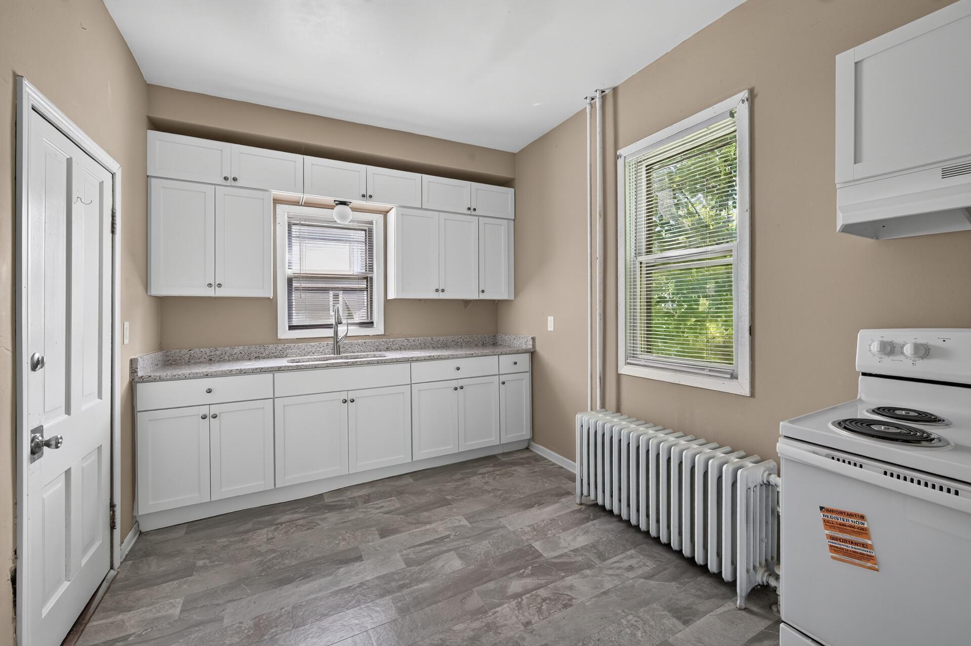 View of Residential Income at 1136 Edgerton Street, Saint Paul MN 55130, Saint Paul (13 of 28) - Mike Wilen | Minnesota Team Real Estate