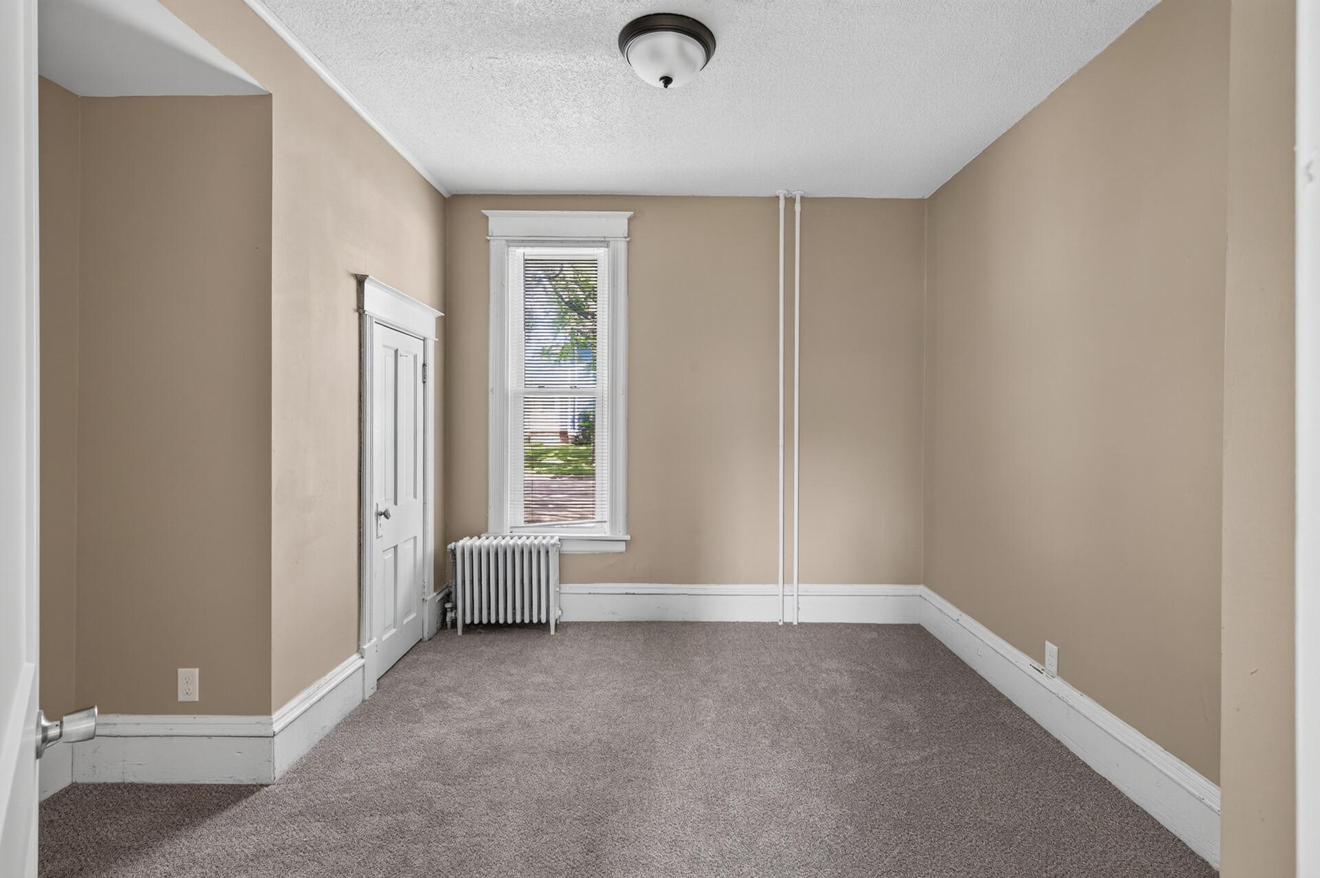 View of Residential Income at 1136 Edgerton Street, Saint Paul MN 55130, Saint Paul (10 of 28) - Mike Wilen | Minnesota Team Real Estate