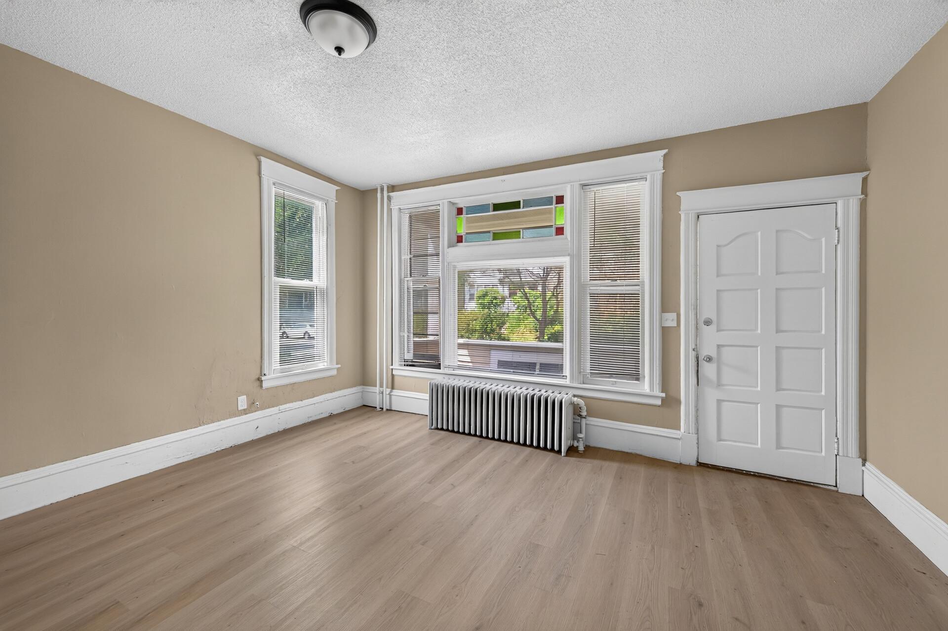 View of Residential Income at 1136 Edgerton Street, Saint Paul MN 55130, Saint Paul (5 of 28) - Mike Wilen | Minnesota Team Real Estate