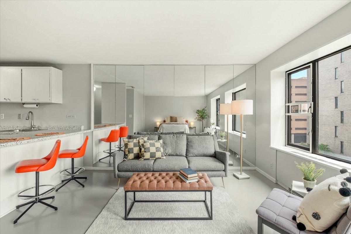 View of Residential at 15 1st Street #A414, Minneapolis MN 55401, Minneapolis (5 of 27) - Mike Wilen | Minnesota Team Real Estate