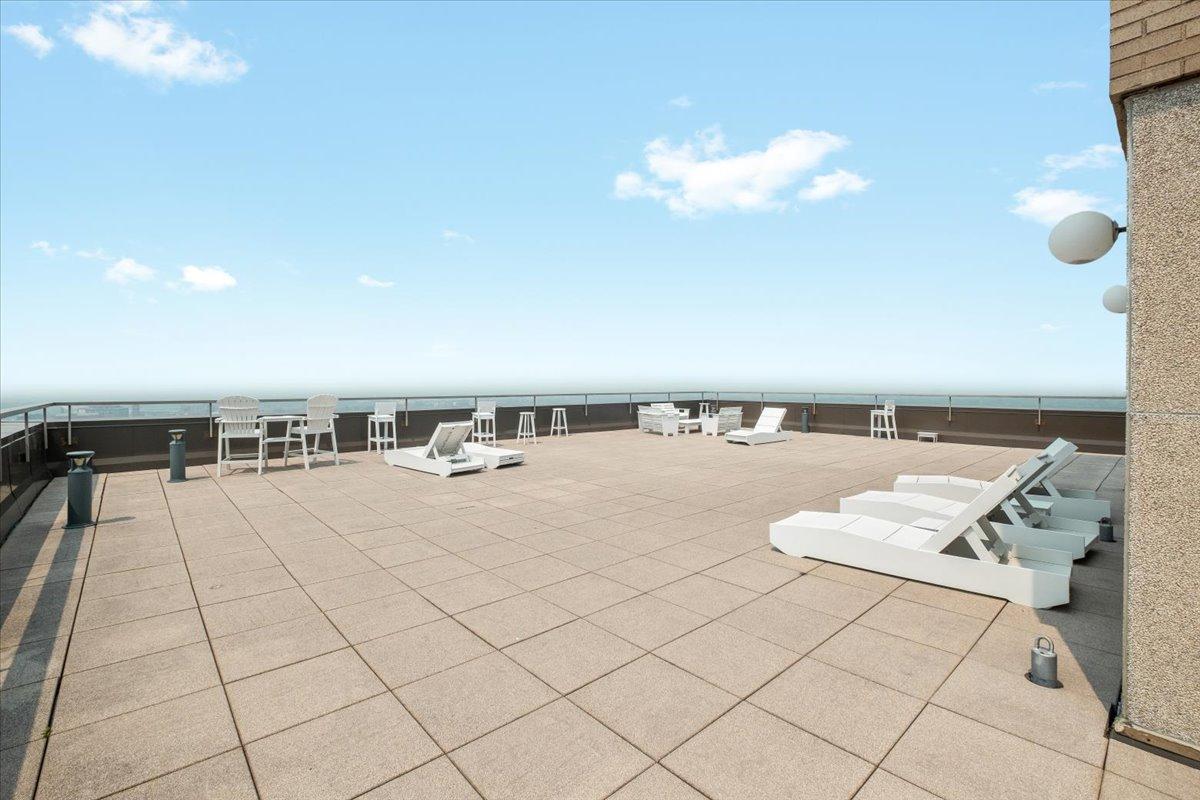View of Residential at 15 1st Street #A414, Minneapolis MN 55401, Minneapolis (24 of 27) - Mike Wilen | Minnesota Team Real Estate