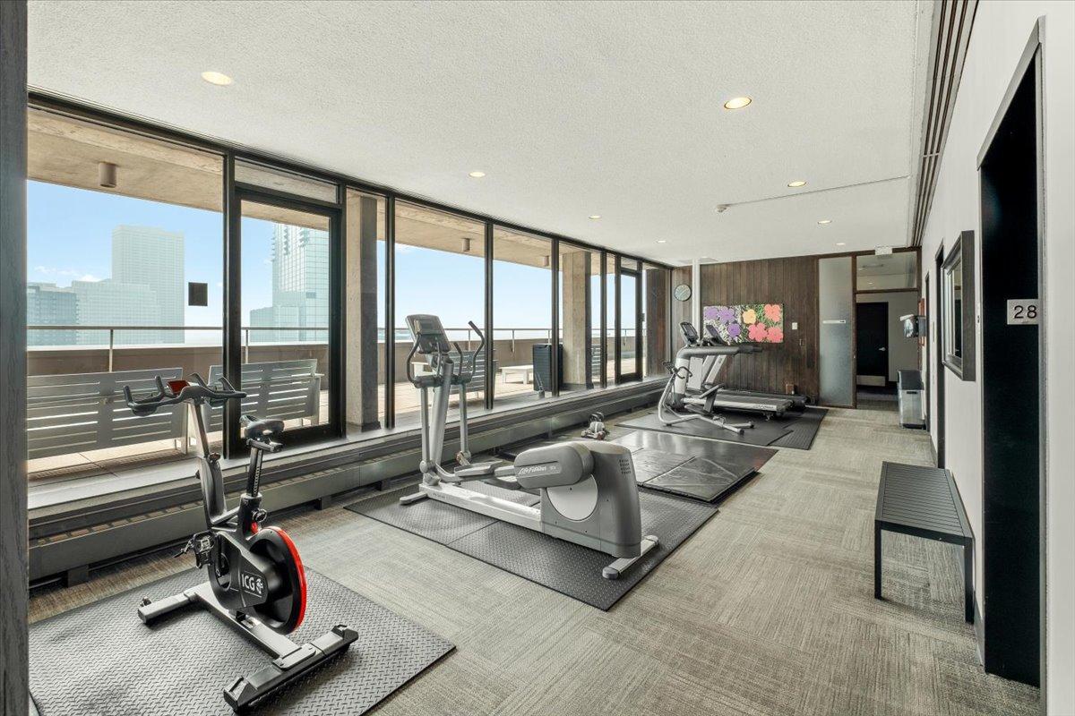 View of Residential at 15 1st Street #A414, Minneapolis MN 55401, Minneapolis (19 of 27) - Mike Wilen | Minnesota Team Real Estate