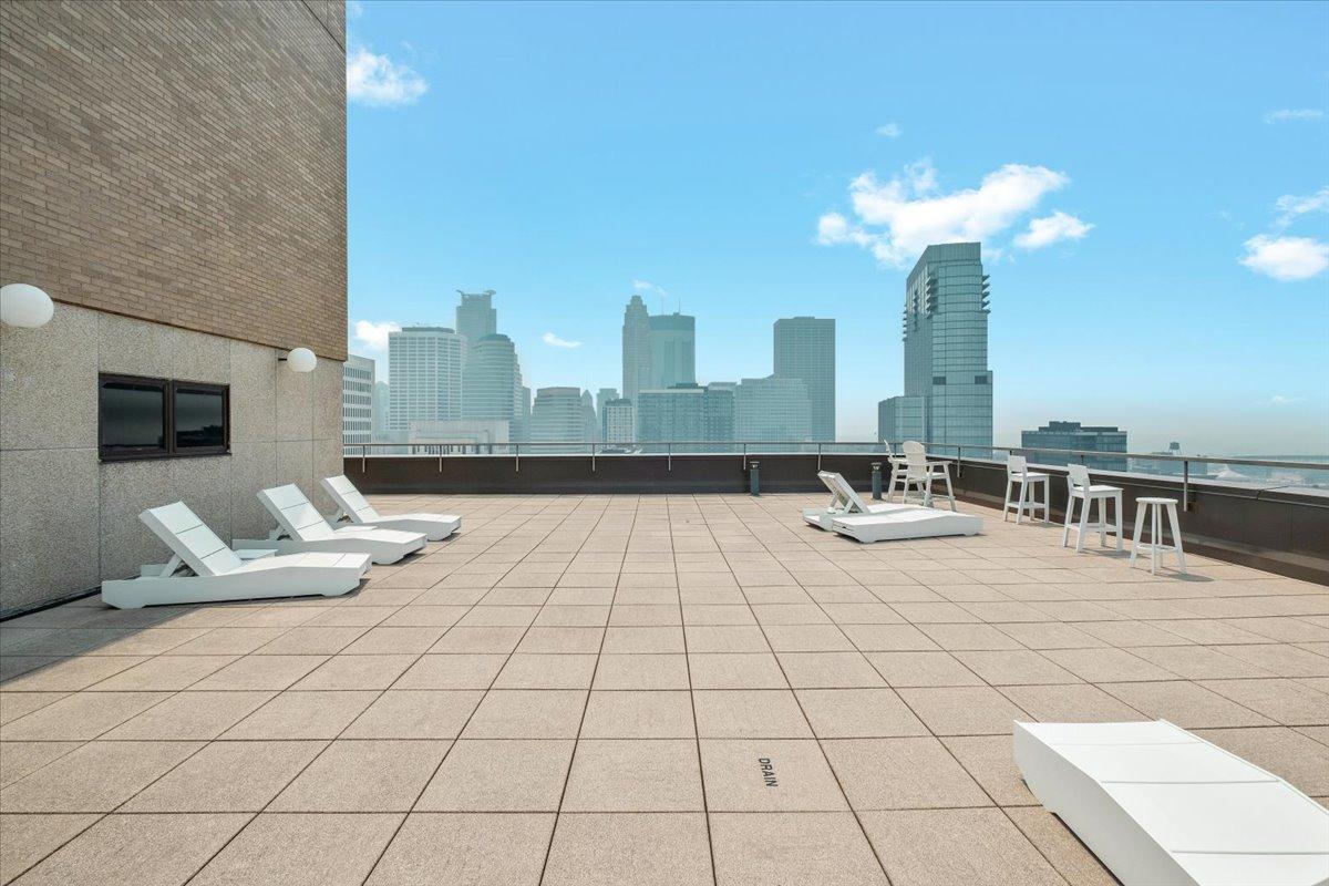 View of Residential at 15 1st Street #A414, Minneapolis MN 55401, Minneapolis (25 of 27) - Mike Wilen | Minnesota Team Real Estate