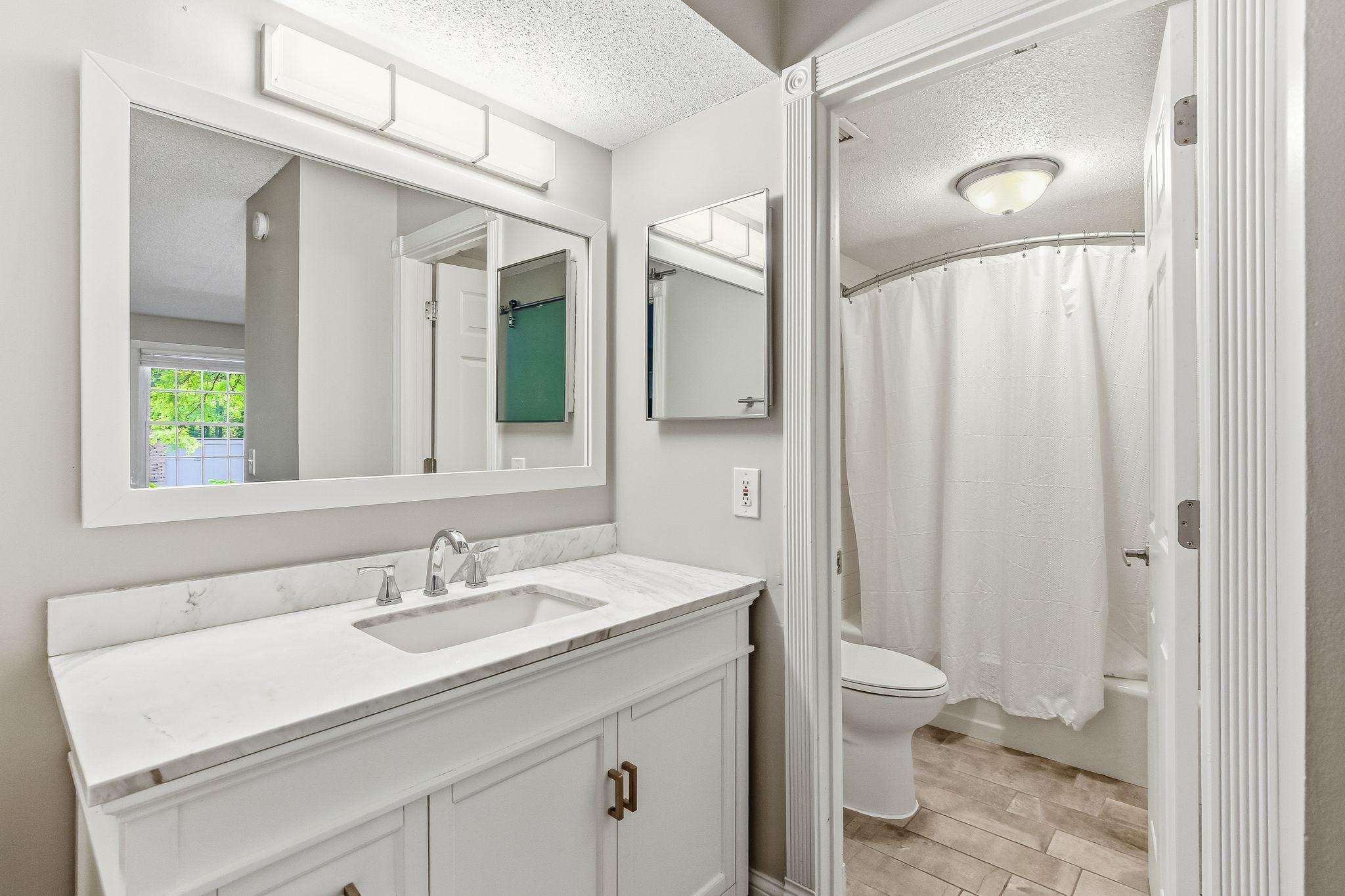 View of Residential at 4424 Cedar Lake Road #1, Saint Louis Park MN 55416, Saint Louis Park (12 of 23) - Mike Wilen | Minnesota Team Real Estate