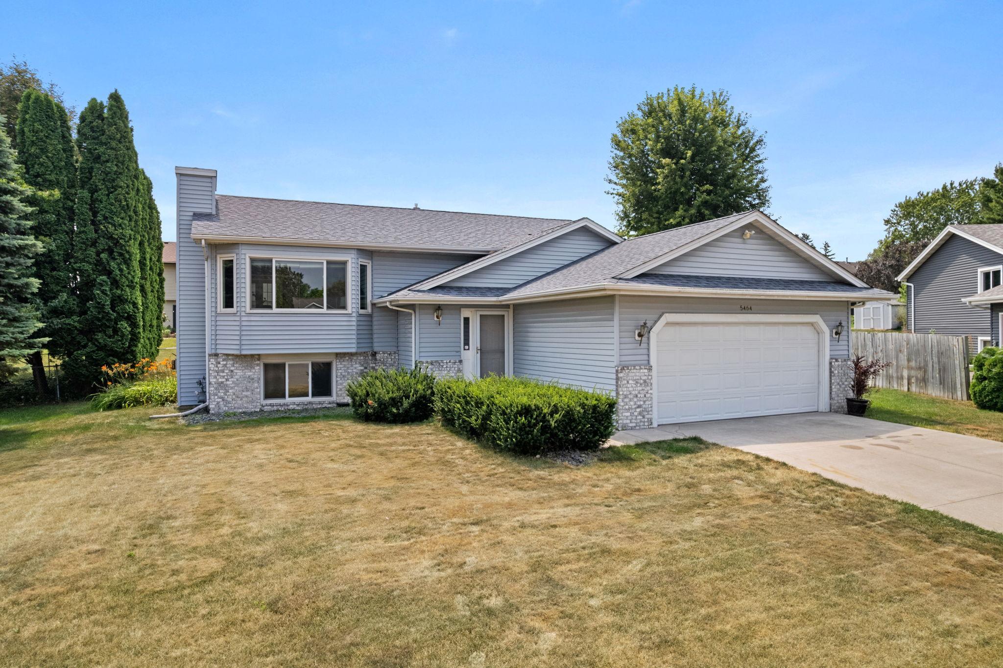 View of Residential at 5464 Golfview Circle, Oakdale MN 55128, Oakdale - Mike Wilen | Minnesota Team Real Estate