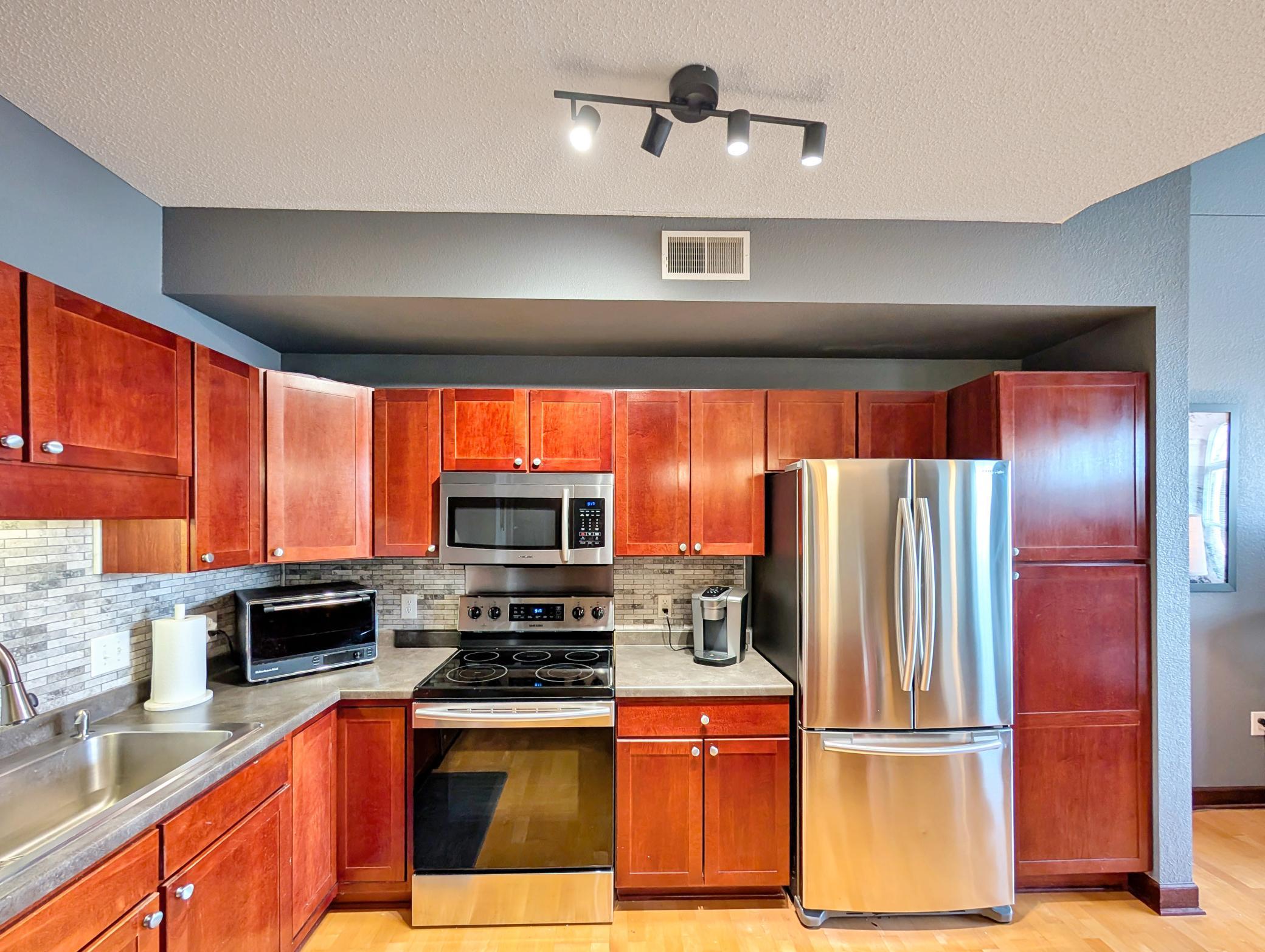 View of Residential at 308 18th Street #305, Minneapolis MN 55404, Minneapolis (12 of 42) - Mike Wilen | Minnesota Team Real Estate