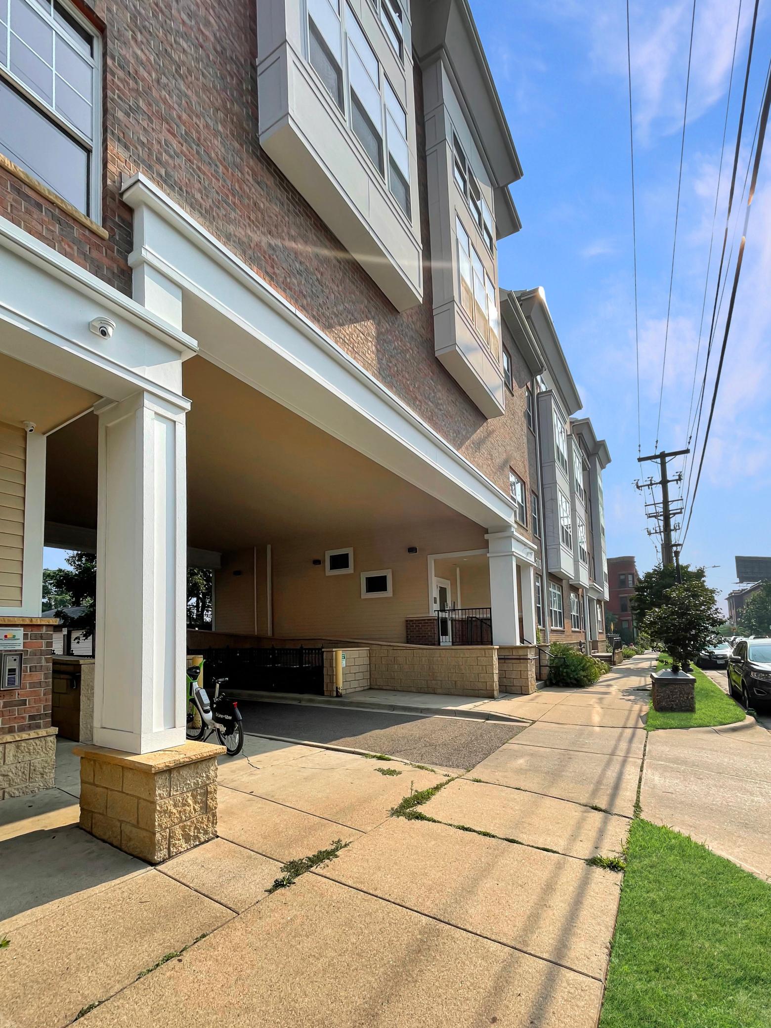 View of Residential at 308 18th Street #305, Minneapolis MN 55404, Minneapolis (38 of 42) - Mike Wilen | Minnesota Team Real Estate