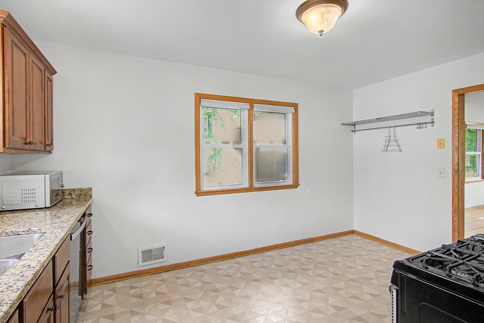 View of Residential at 3456 Lee Avenue, Crystal MN 55422, Crystal (17 of 30) - Mike Wilen | Minnesota Team Real Estate