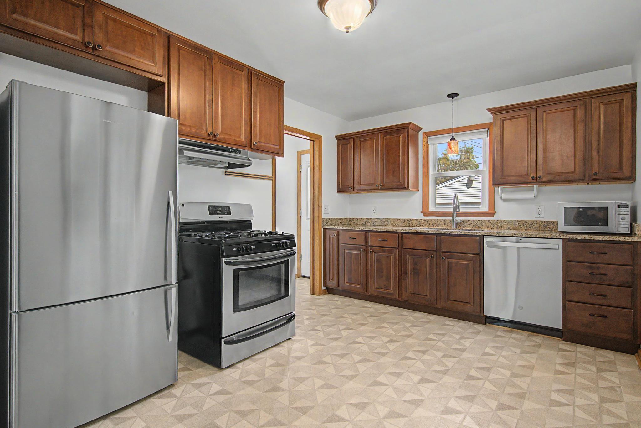 View of Residential at 3456 Lee Avenue, Crystal MN 55422, Crystal (14 of 30) - Mike Wilen | Minnesota Team Real Estate