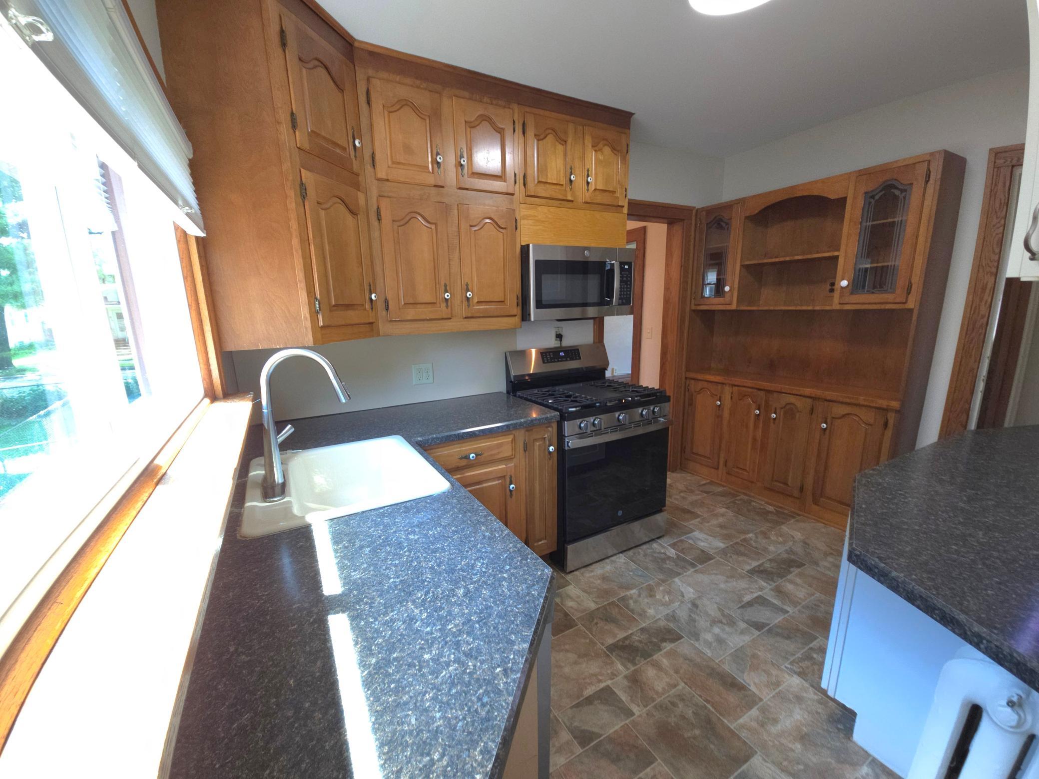 View of Residential at 920 20th Avenue, Minneapolis MN 55414, Minneapolis (12 of 30) - Mike Wilen | Minnesota Team Real Estate
