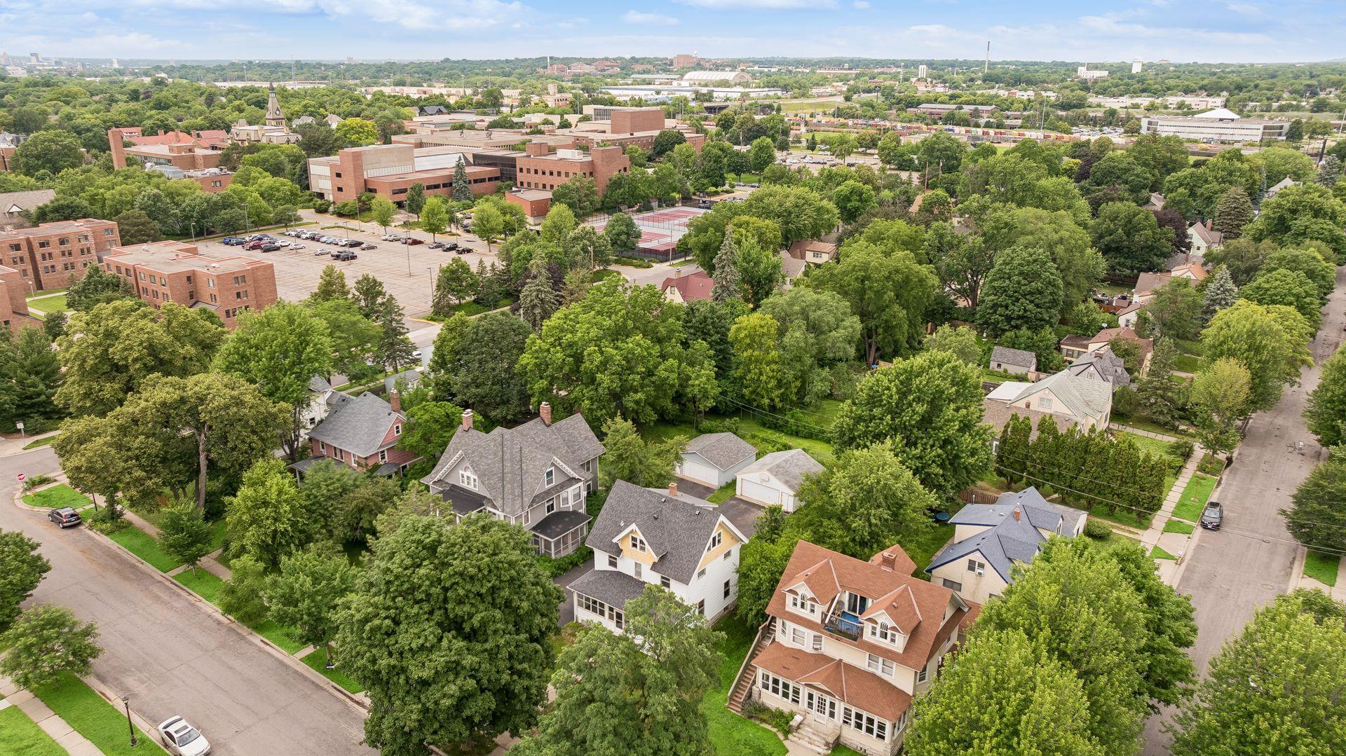 View of Residential at 1437 Englewood Avenue, Saint Paul MN 55104, Saint Paul (13 of 66) - Mike Wilen | Minnesota Team Real Estate